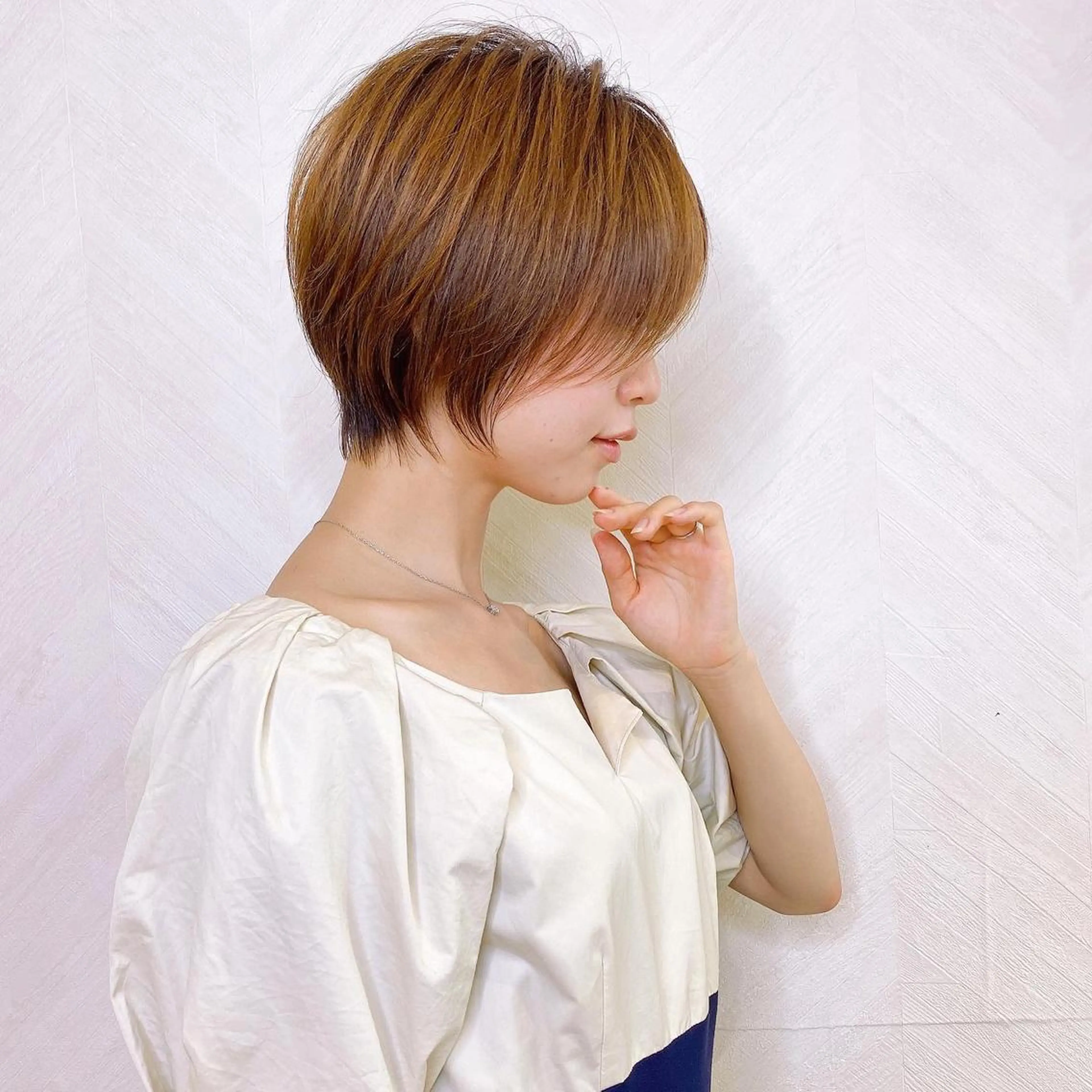 ショート カラー カット ヘアカラー トリートメント 🌟モテ髪ショート 🌟店長　津賀涼のヘアスタイル