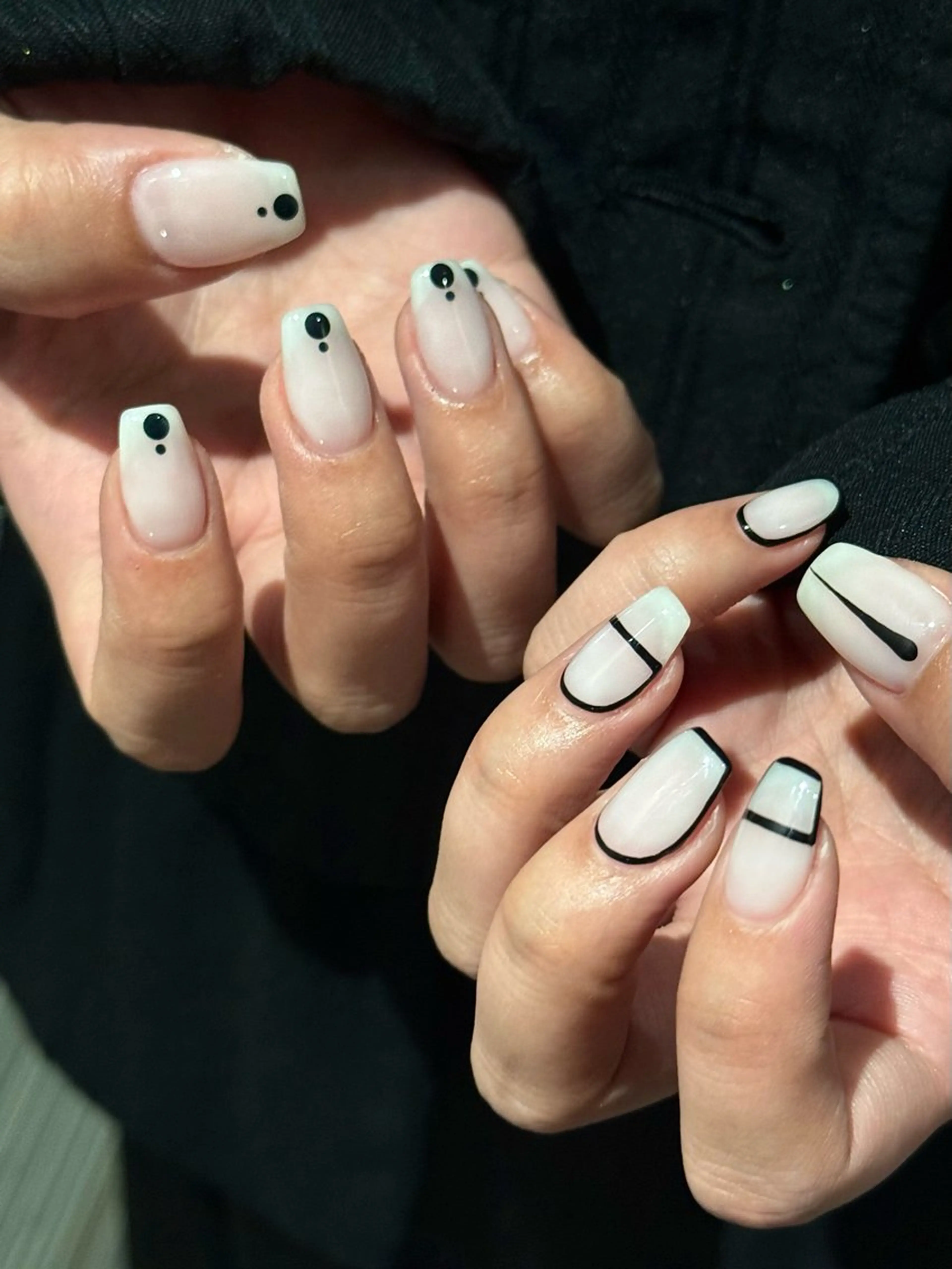 ネイル ニュアンスネイル シンプルネイル ハンドネイル _ chihiroのネイルデザイン