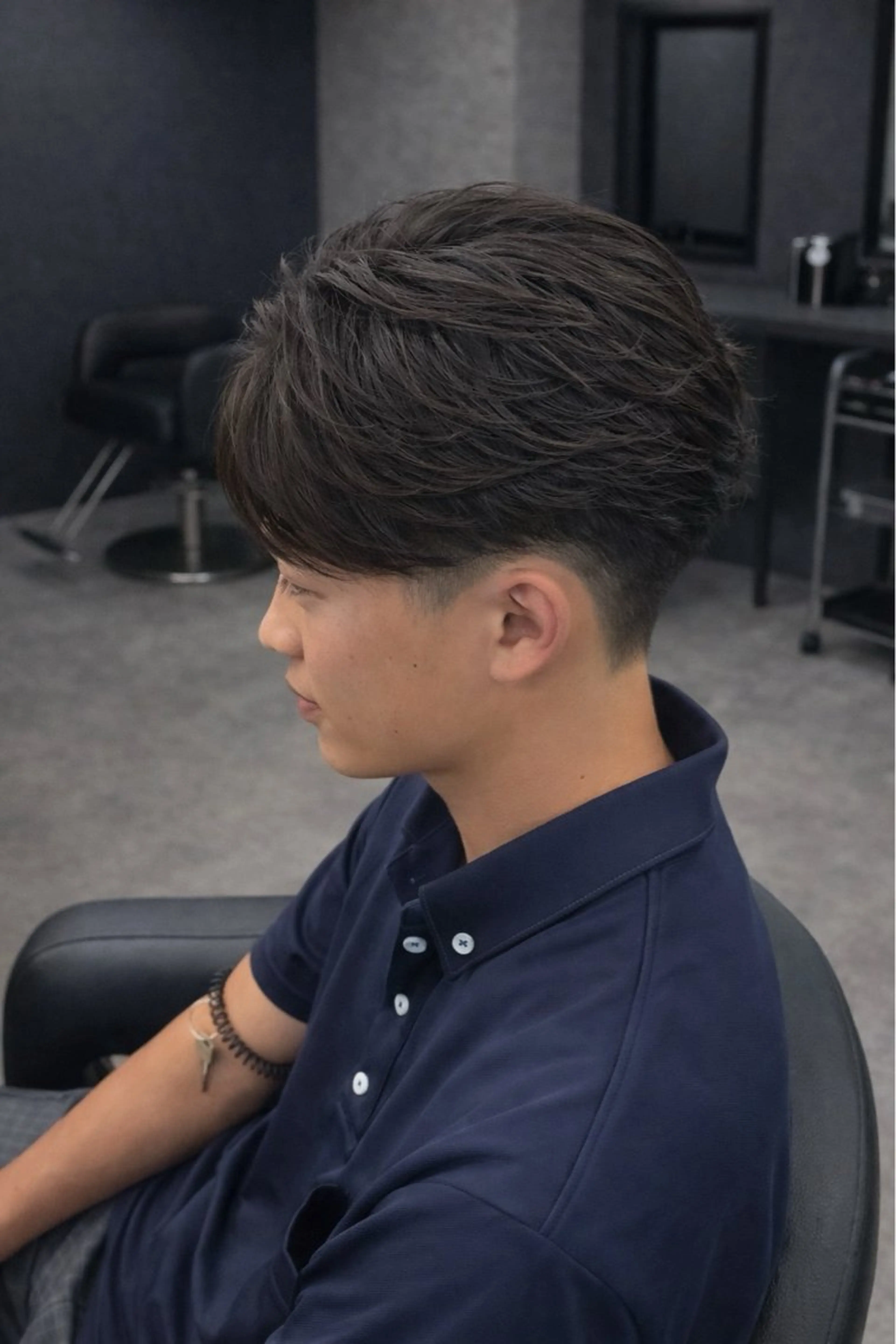 ミディアム パーマ ヘアアレンジ メンズ ミディアムパーマ メンズパーマ メンズツイストパーマ 波巻きパーマ ツイストパーマ 💥社会人パーマ 小林 海斗💥のヘアスタイル