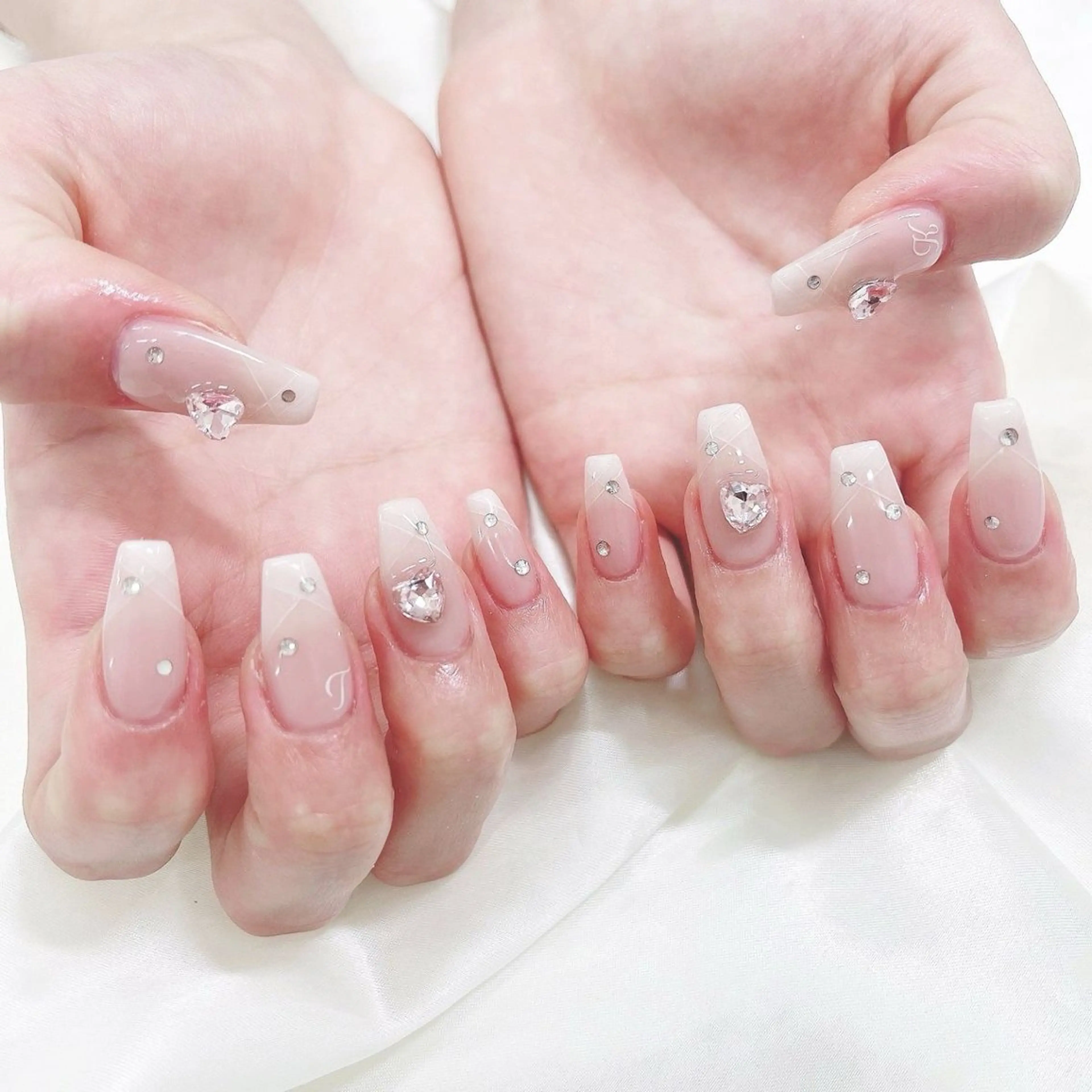 ネイル 長さ出し フレンチネイル グラデーション 卒業式 マグネットネイル Sora nail 長さ出し専門店のネイルデザイン