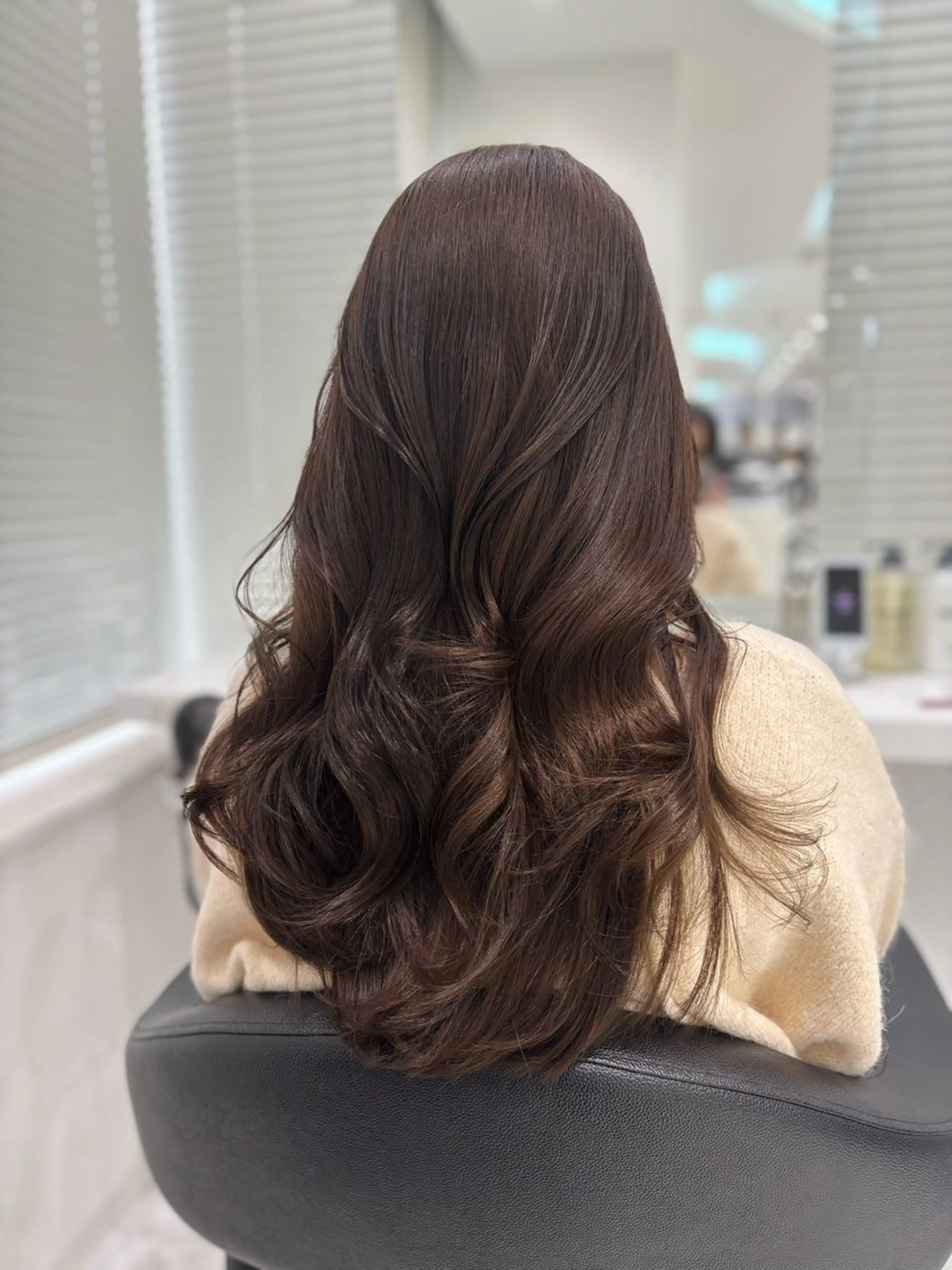 ロング カラー 流行りの透明感カラー ×縮毛矯正🤍ユウのヘアスタイル