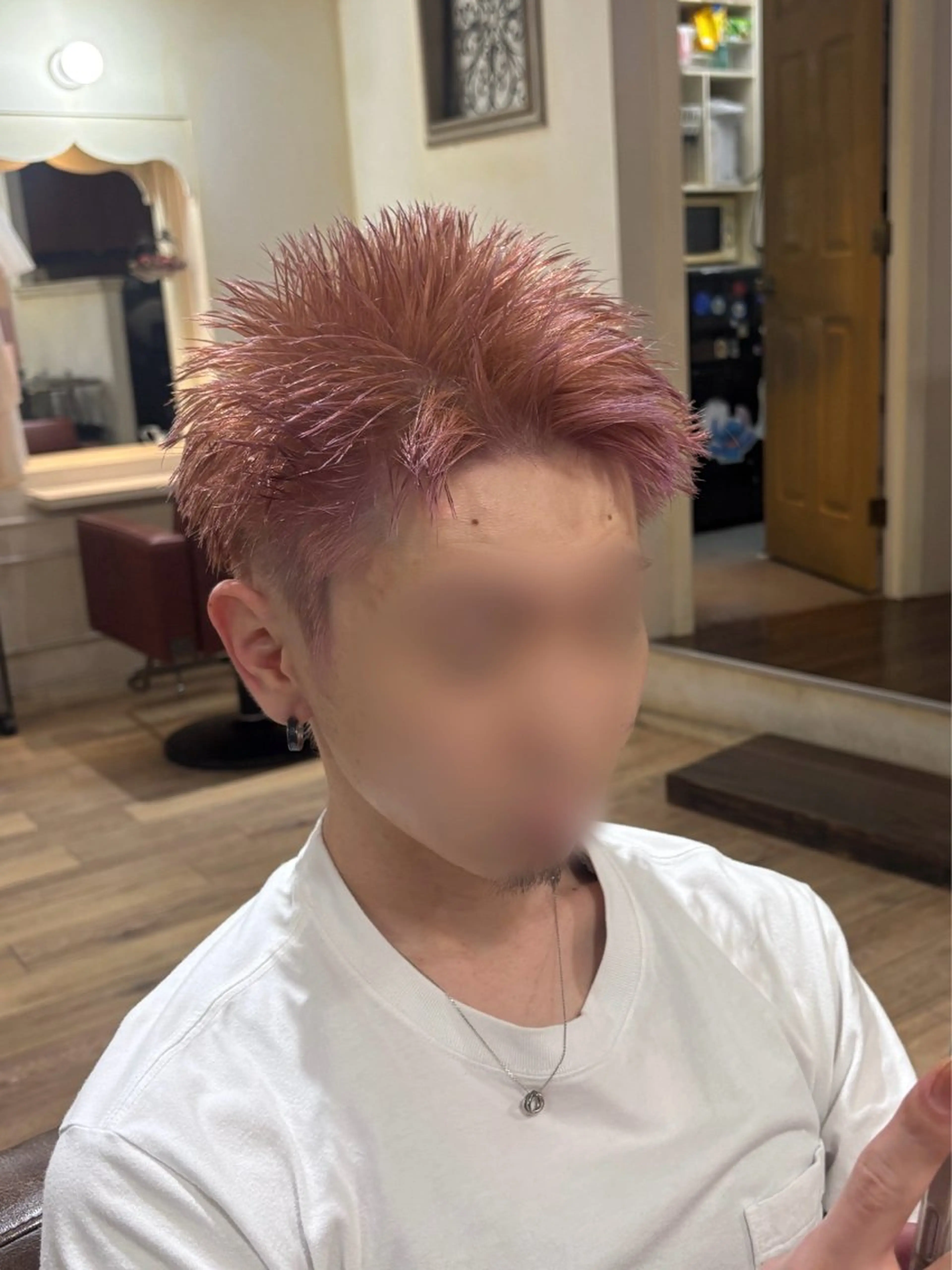 カラー Plaatje 響のヘアスタイル