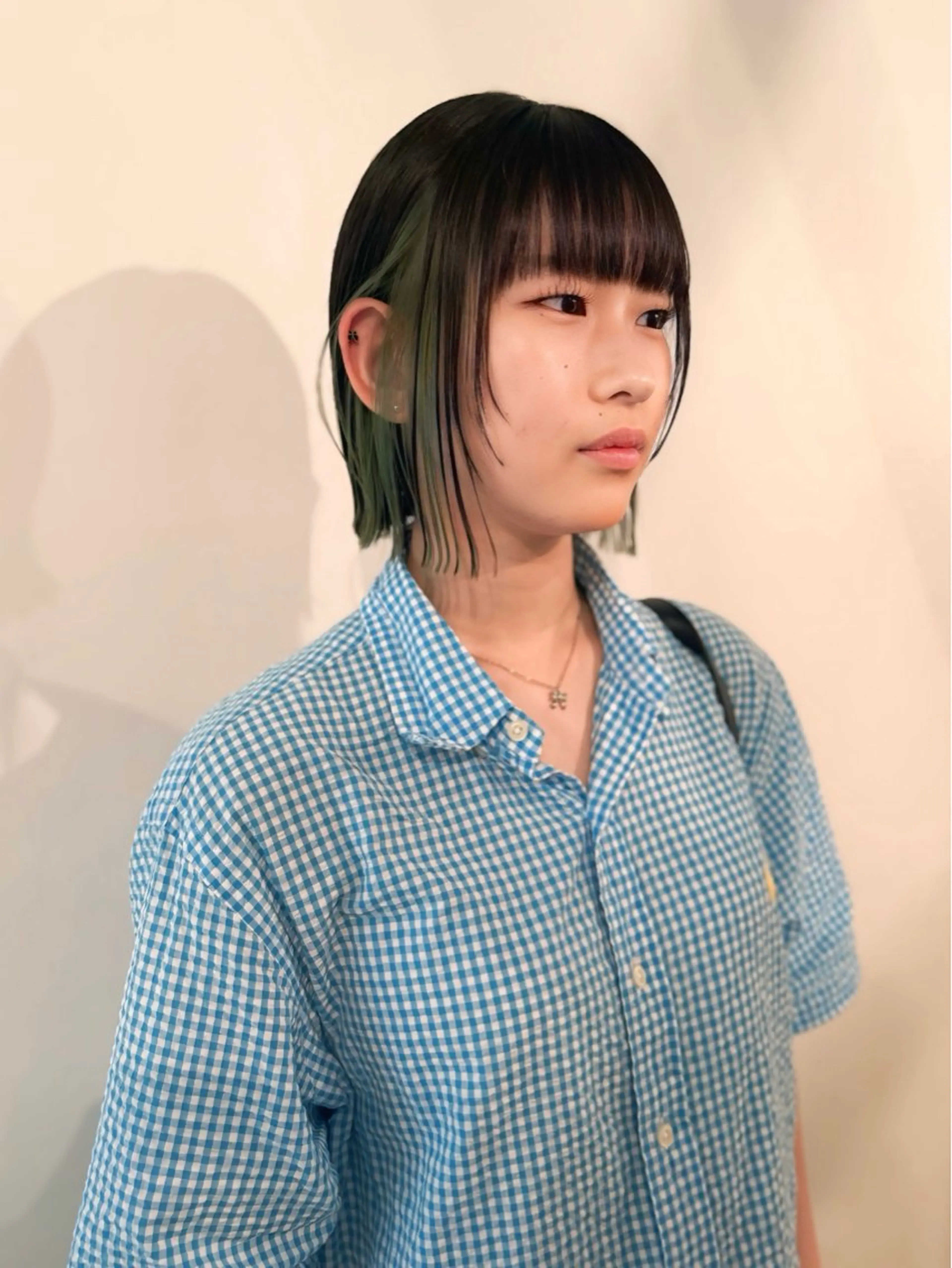 ミディアム カラー ウルフ/似合わせ レイヤー/RIHOのヘアスタイル