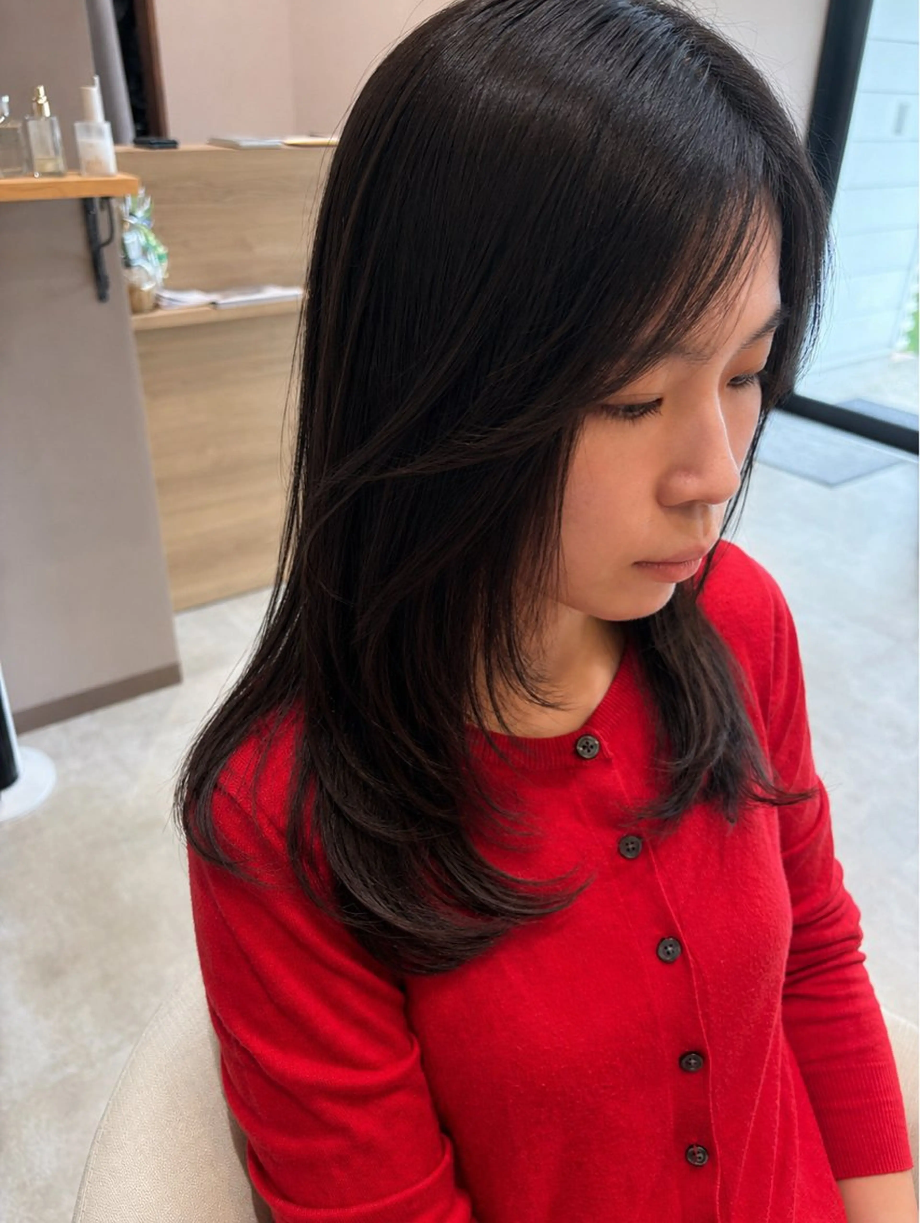 ロング レイヤーカット 鏡原 実和のヘアスタイル