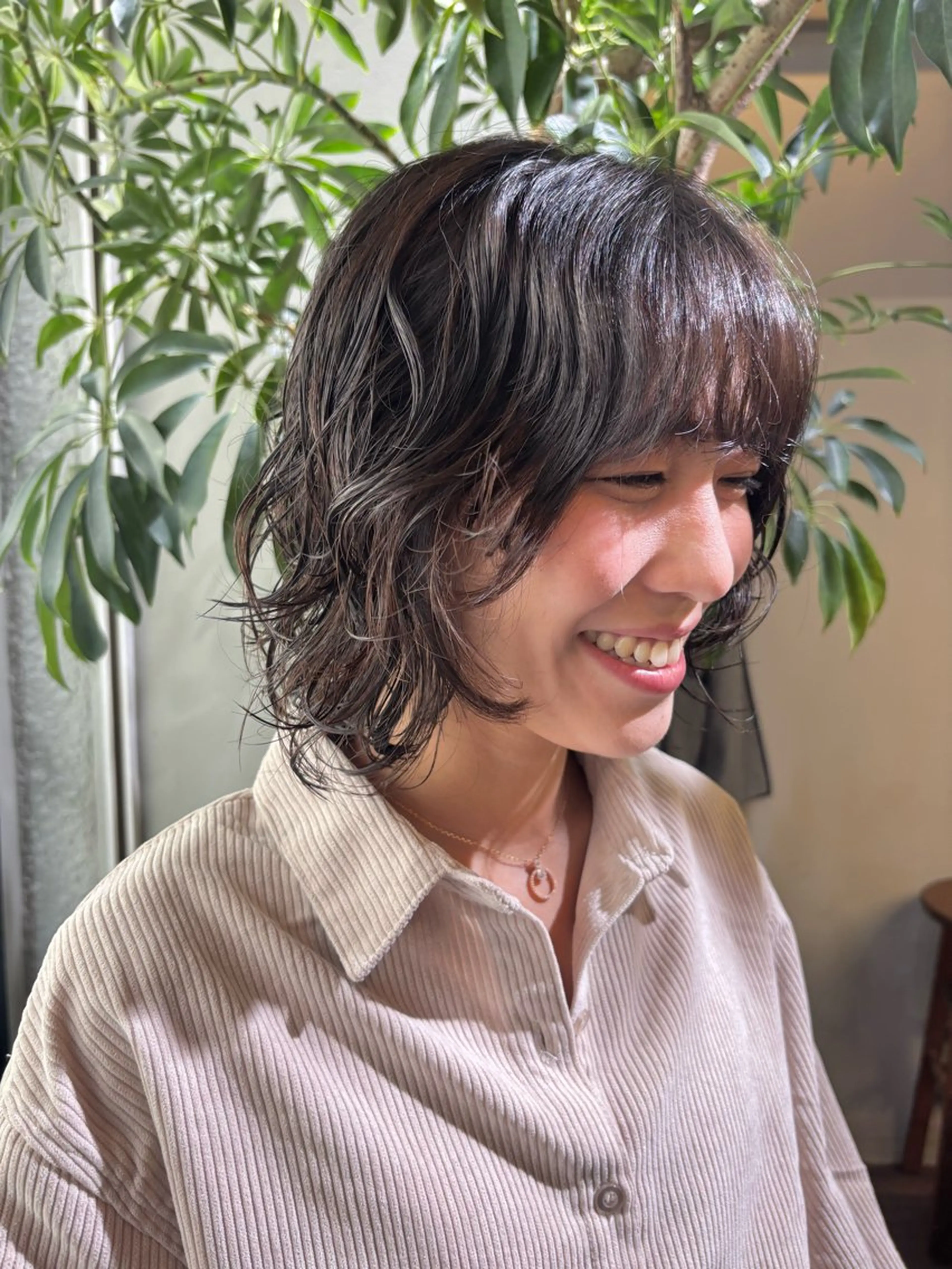 ミディアム カット パーマ WAVE所属・井本 早紀のヘアスタイル