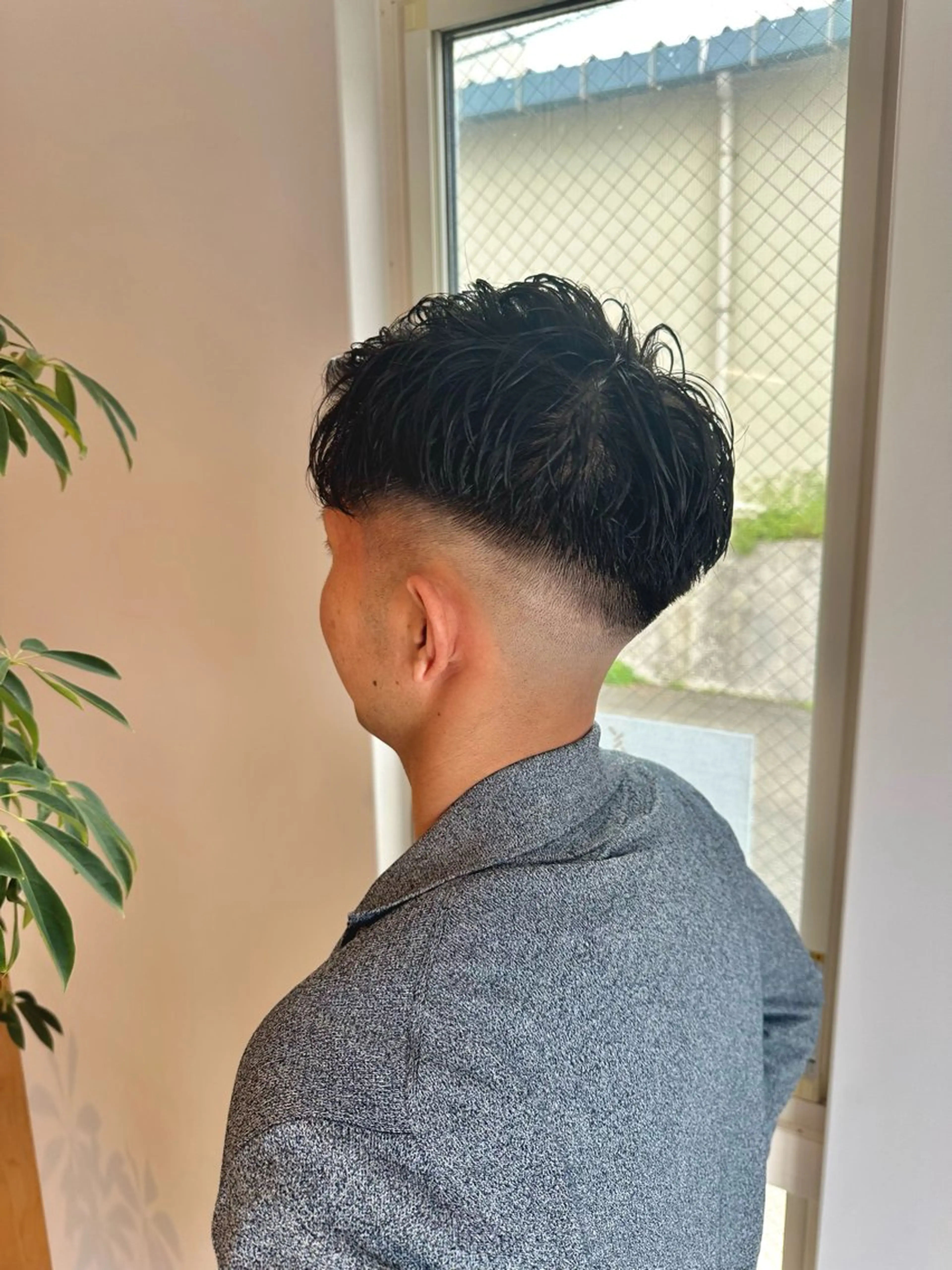 ショート メンズ フェードカット スキンフェード 🔥メンズ特化/ パーマ＆カット🌀のヘアスタイル