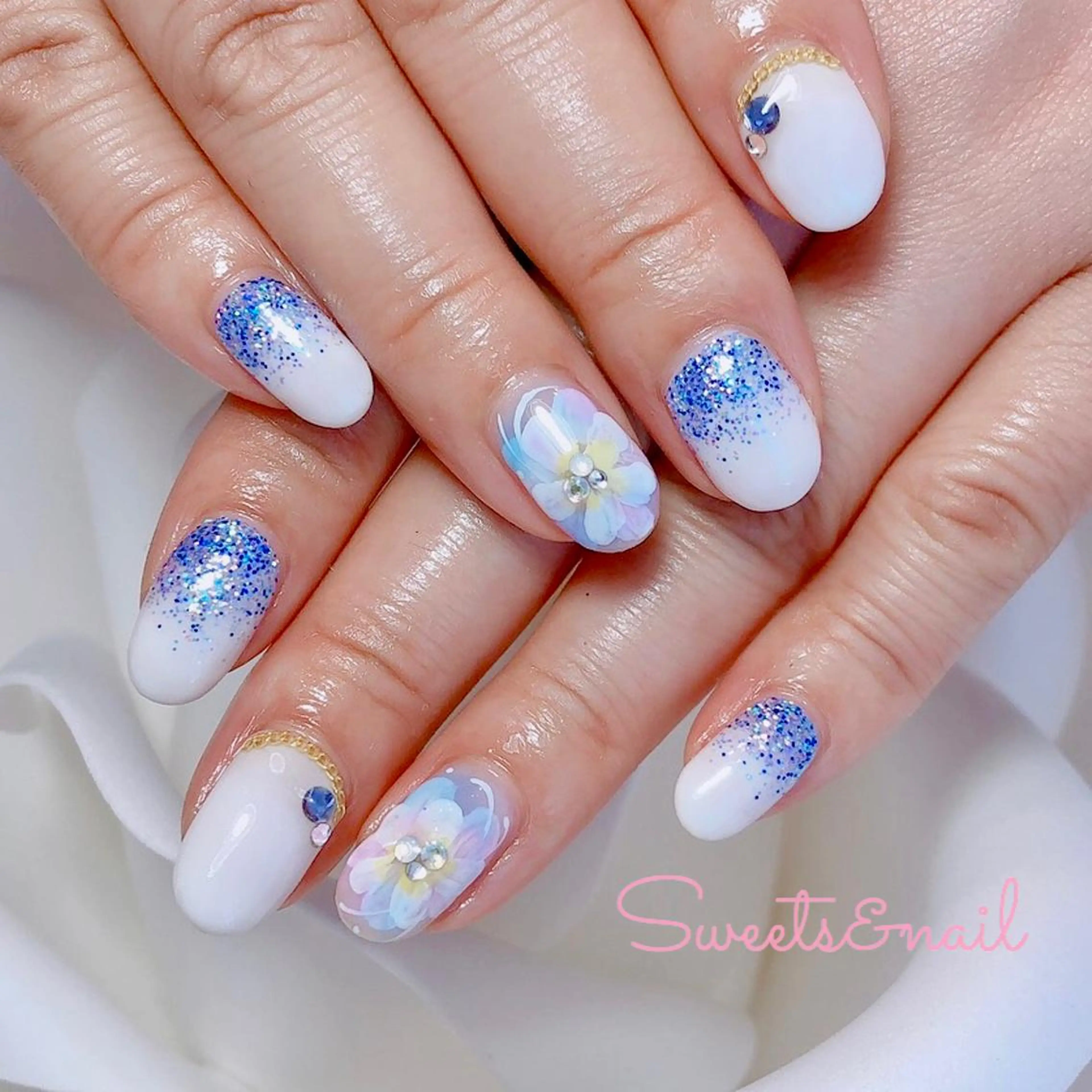 ネイル アートネイル フラワーネイル 持ち込み ブライダルネイル Sweets＆ nail みなこのネイルデザイン