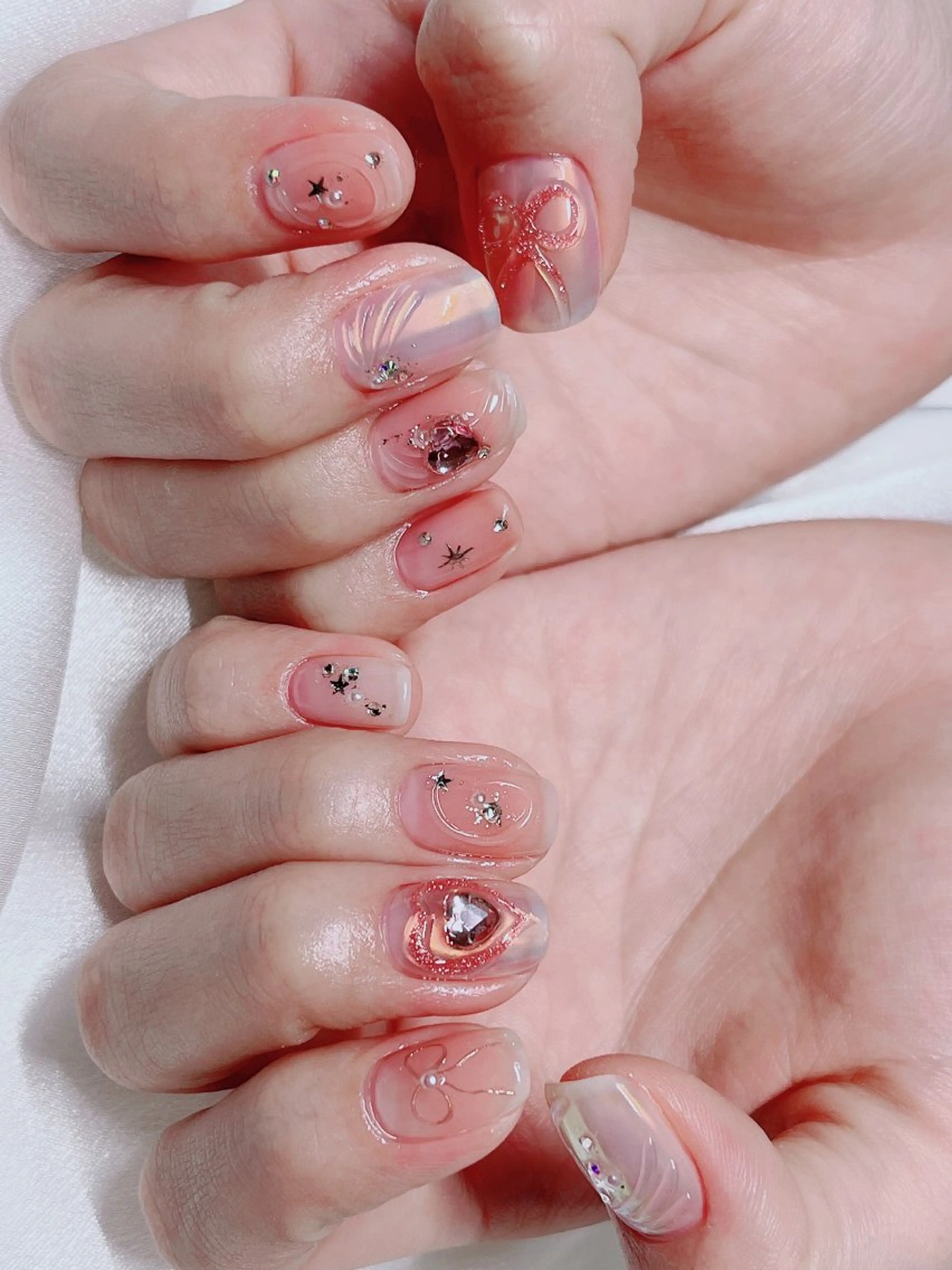 ネイル Cutil. Nail🌈のネイルデザイン