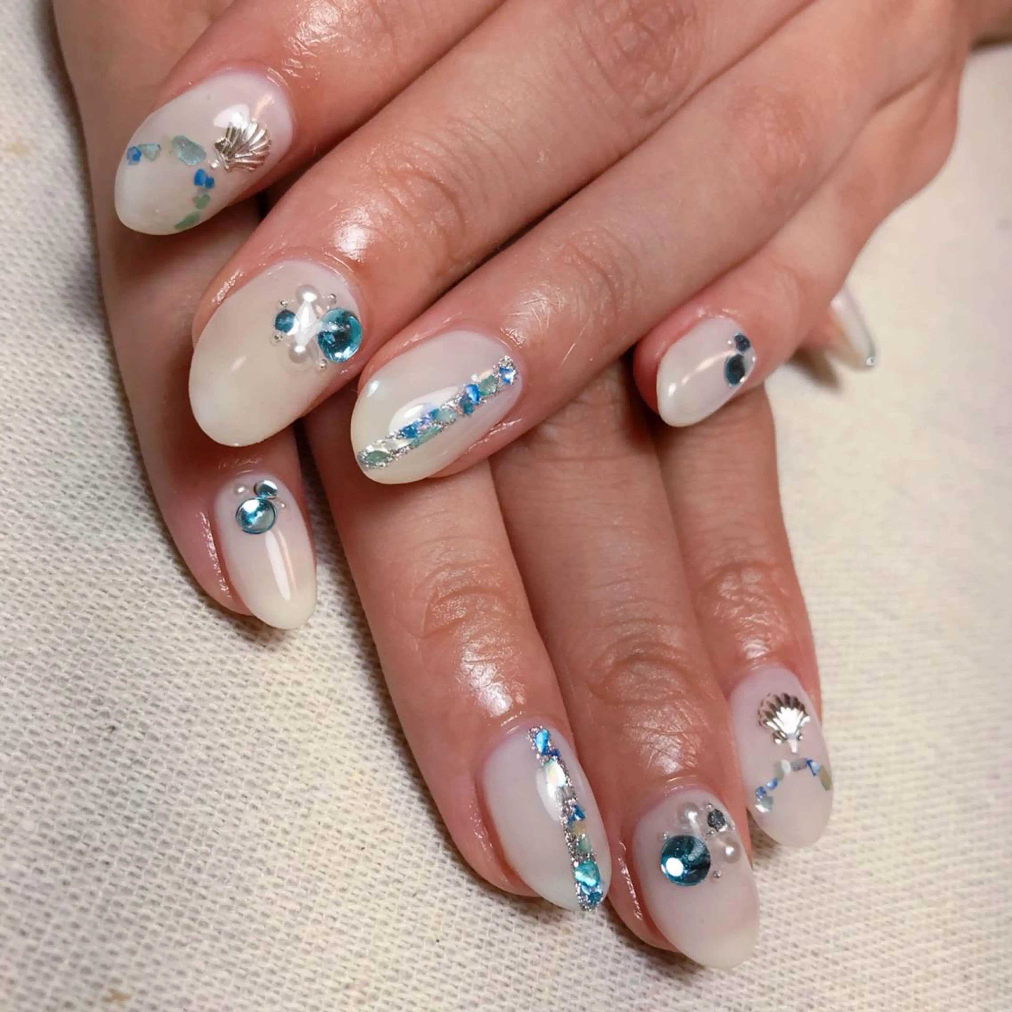 ネイル ハンドネイル 💅chainail _aiのネイルデザイン