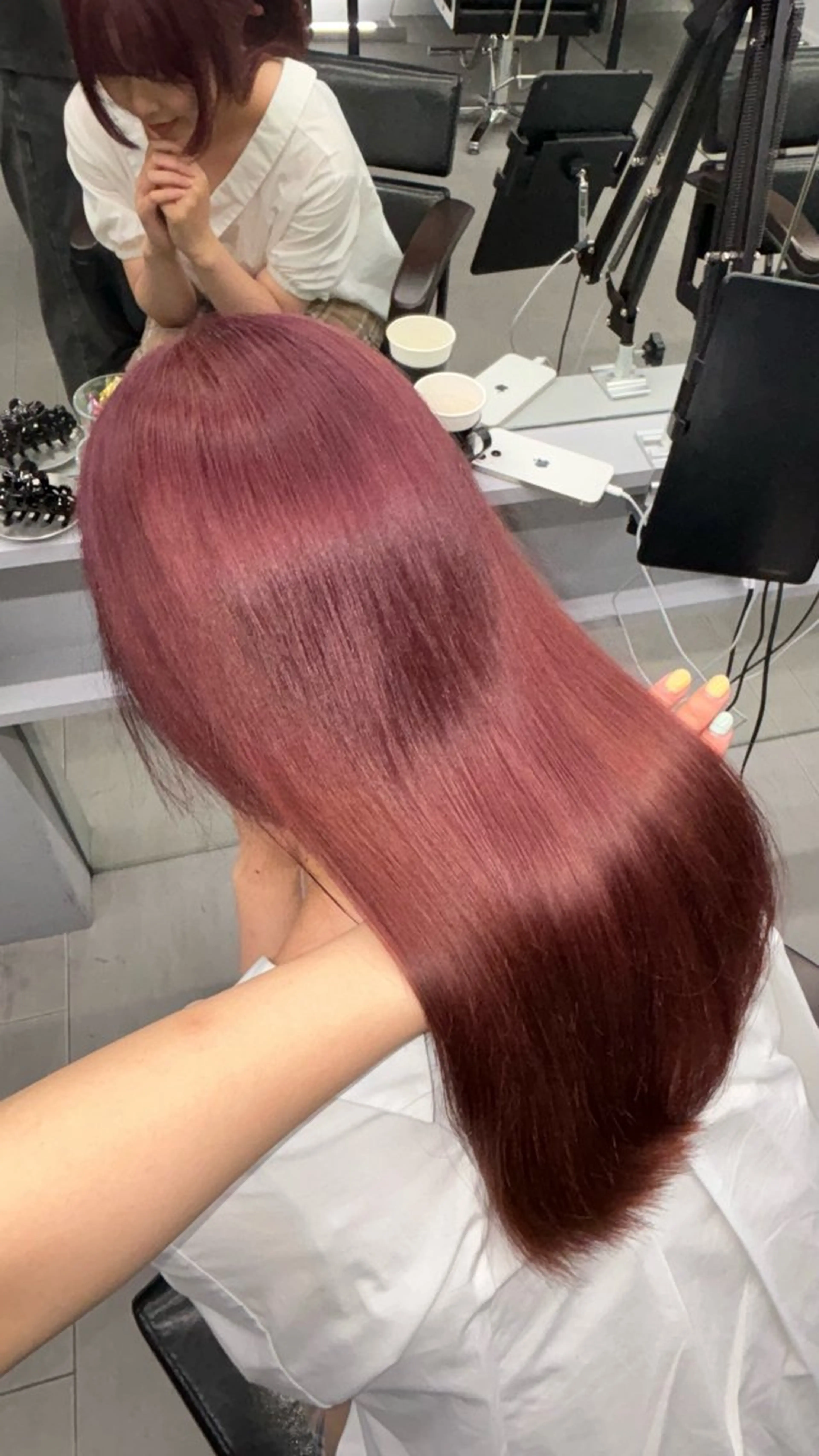 カラー ブリーチ ピンクカラー hair&beauty geen 東大宮店所属・あんず/ワンカラー ベージュ/明るめのヘアスタイル