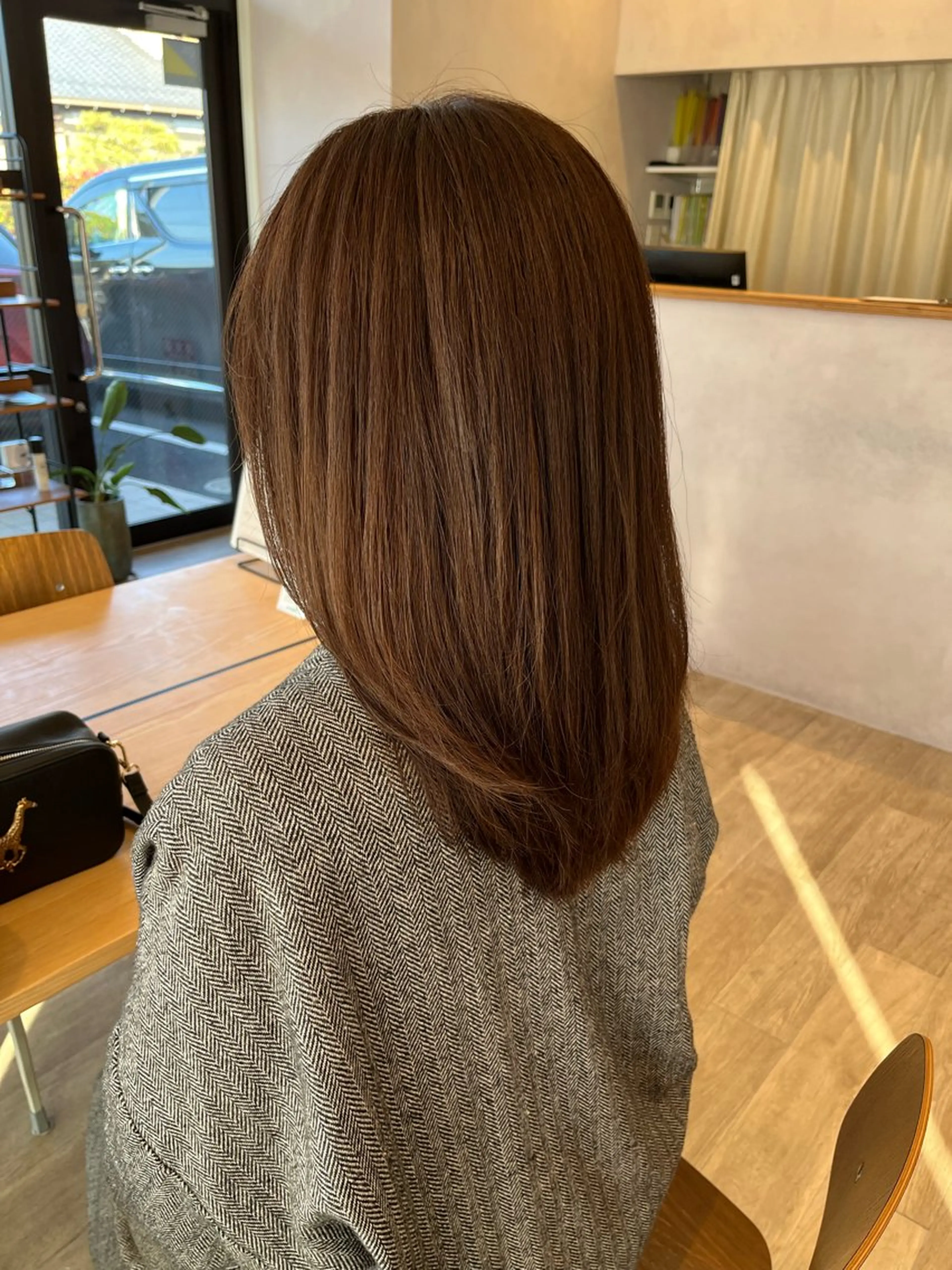 ミディアム ヘアカラー 渡辺 優のヘアスタイル