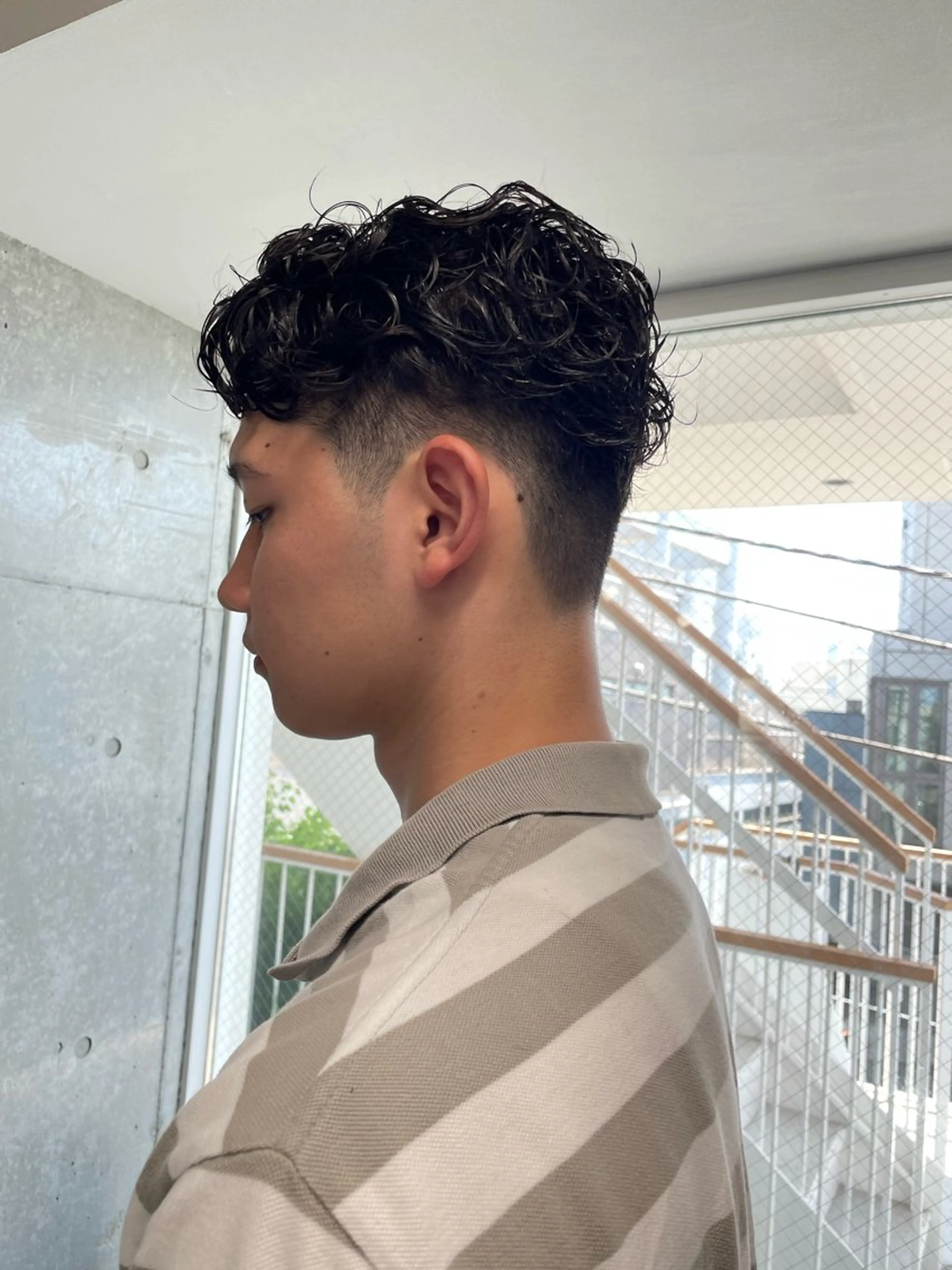 ミディアム パーマ メンズ カット パーマ トリートメント メンズ似合わせ🪞 kotoriのヘアスタイル