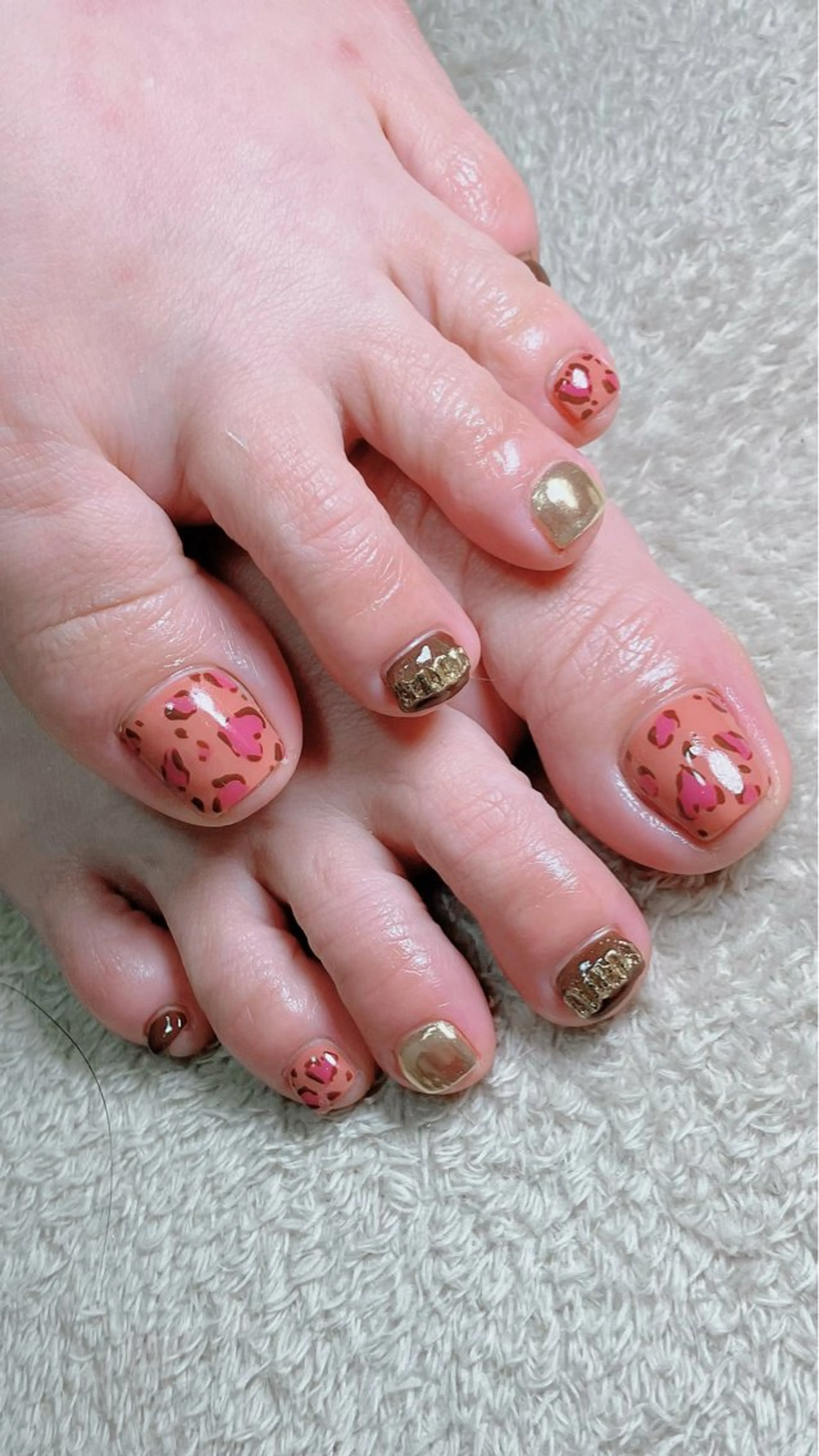 ネイル フットネイル shino🌟 痛ネイルのネイルデザイン
