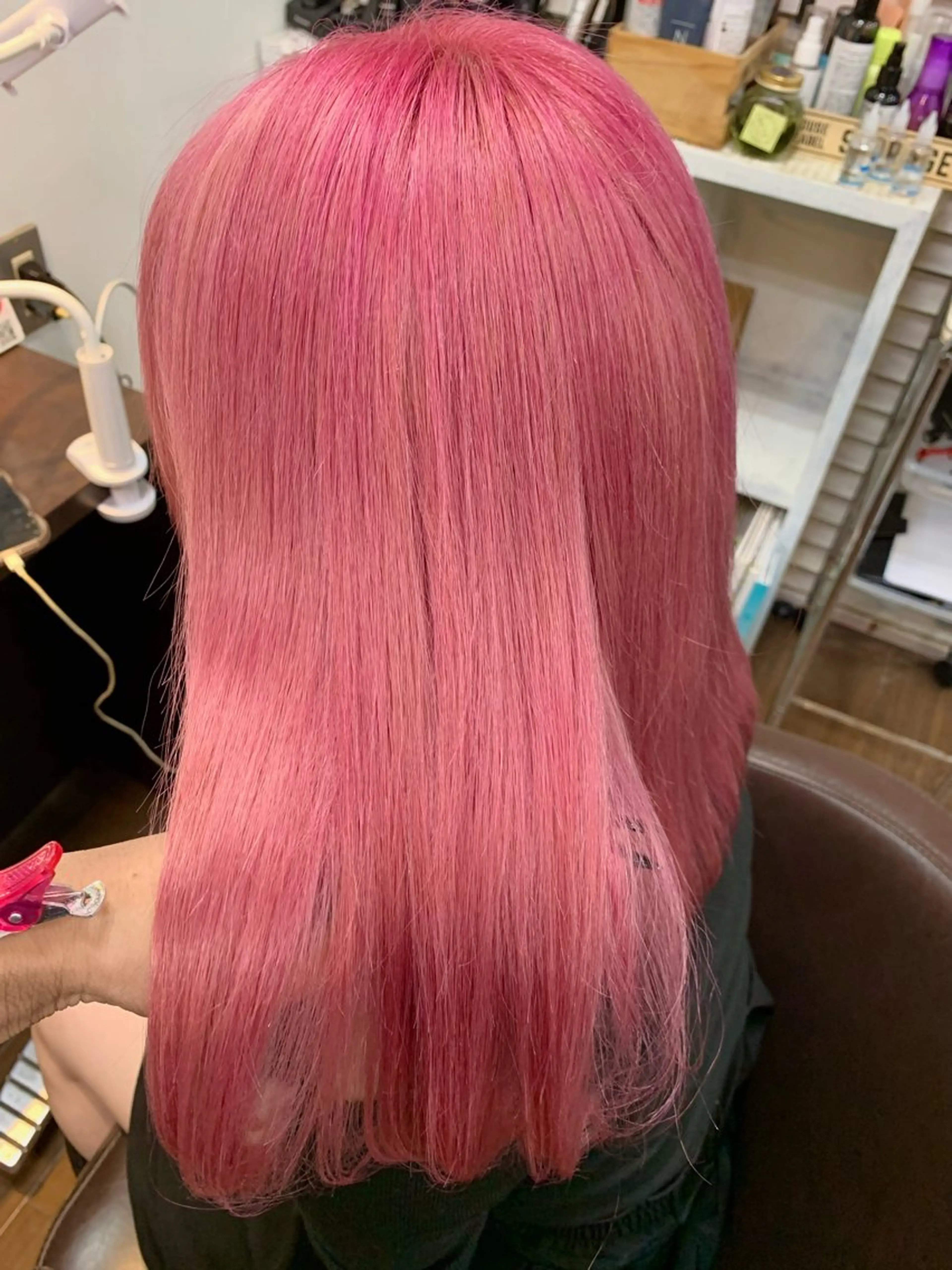 ミディアム カラー ピンクカラー ヘアカラー トリートメント 小笠原 菜緒のヘアスタイル