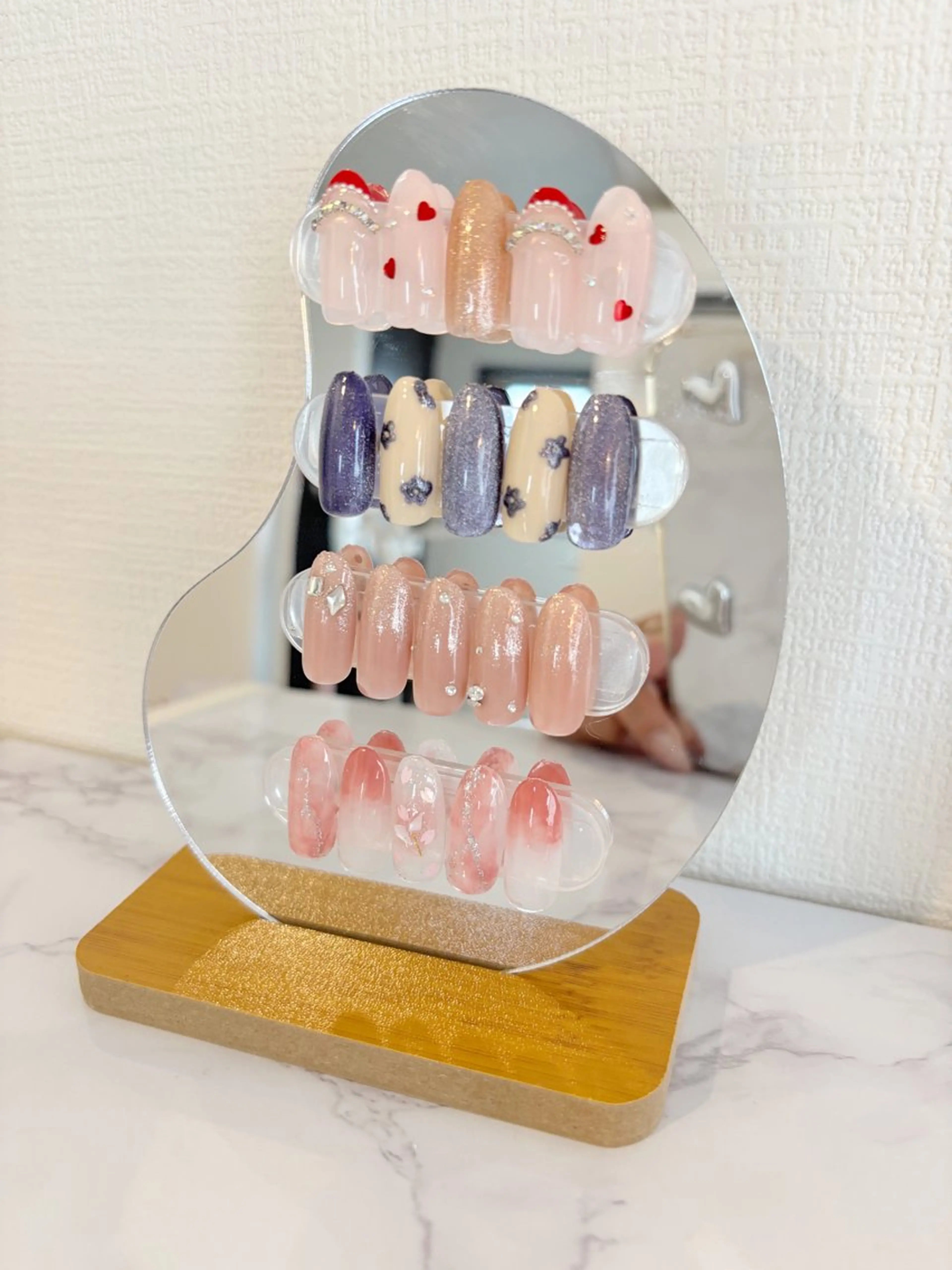 ネイル アートネイル チークネイル 長さ出し ジェルネイル 韓国ネイル Conjunim MAMI🎀✨のネイルデザイン