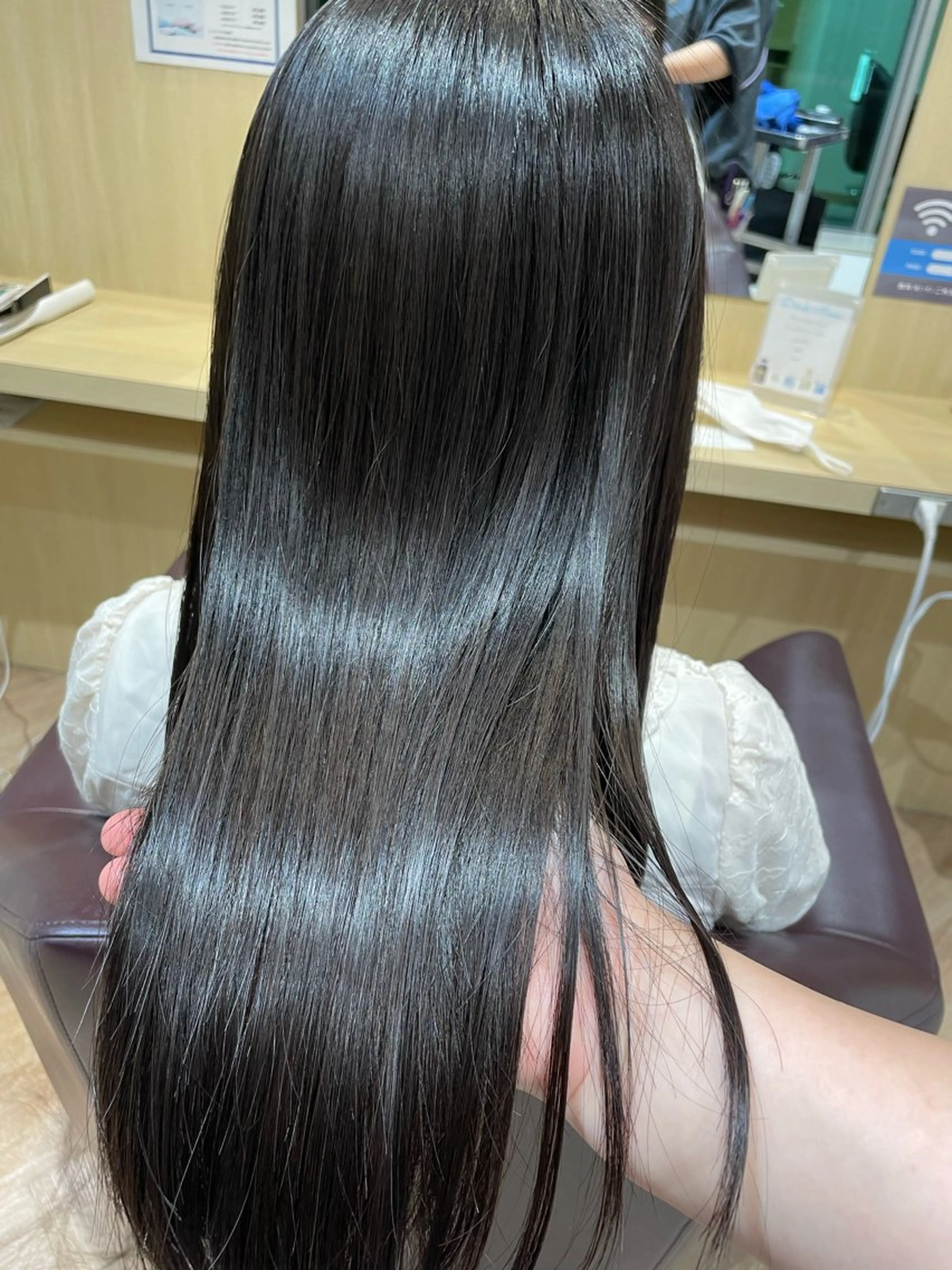 カット＋髪質改善ストレート(縮毛矯正)＋トリートメントの写真