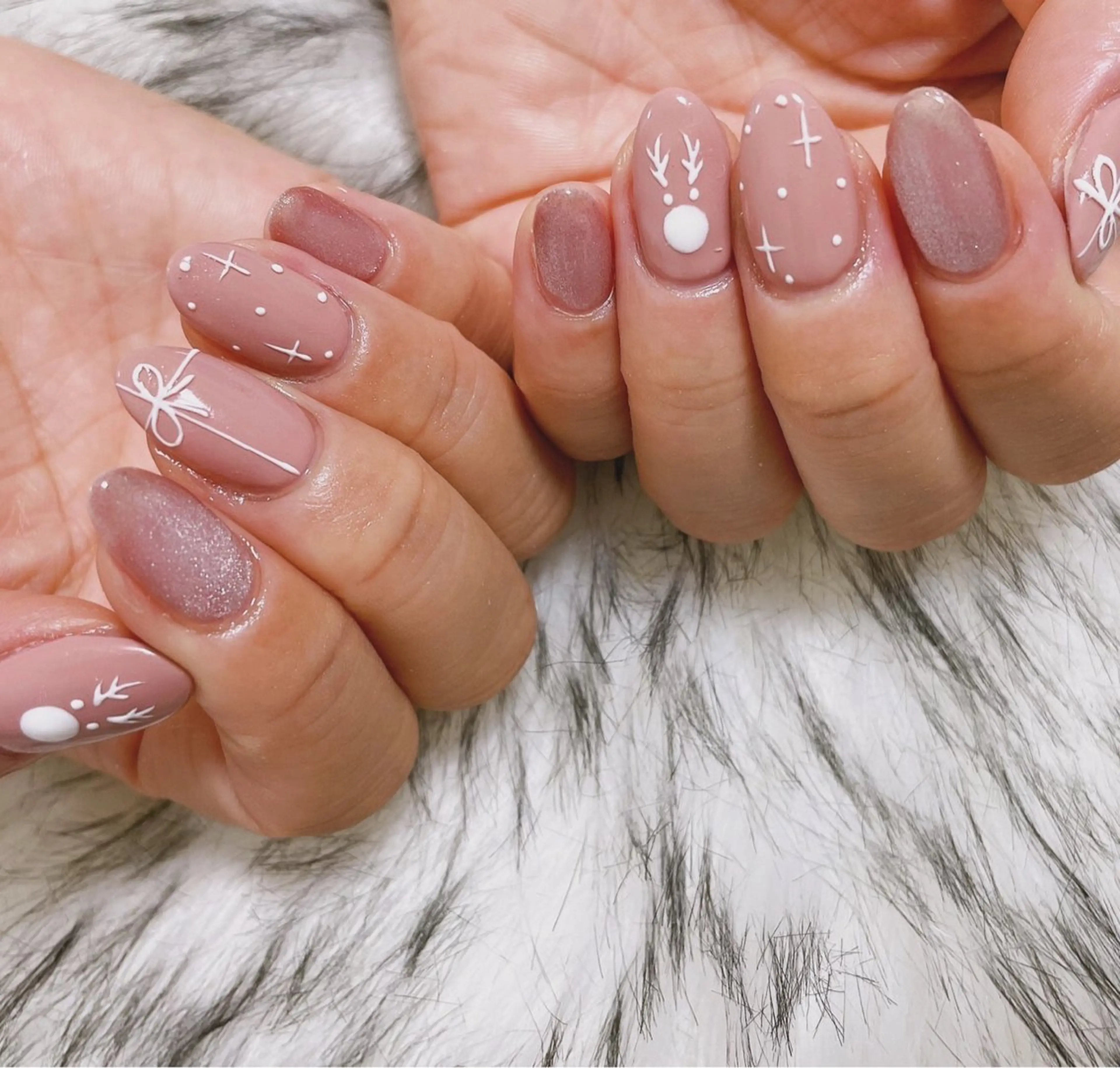 ネイル オーロラネイル フットネイル フレンチネイル ジェルネイル 韓国ネイル kiki nail &brow二子玉川の眉毛・アイブロウイメージ