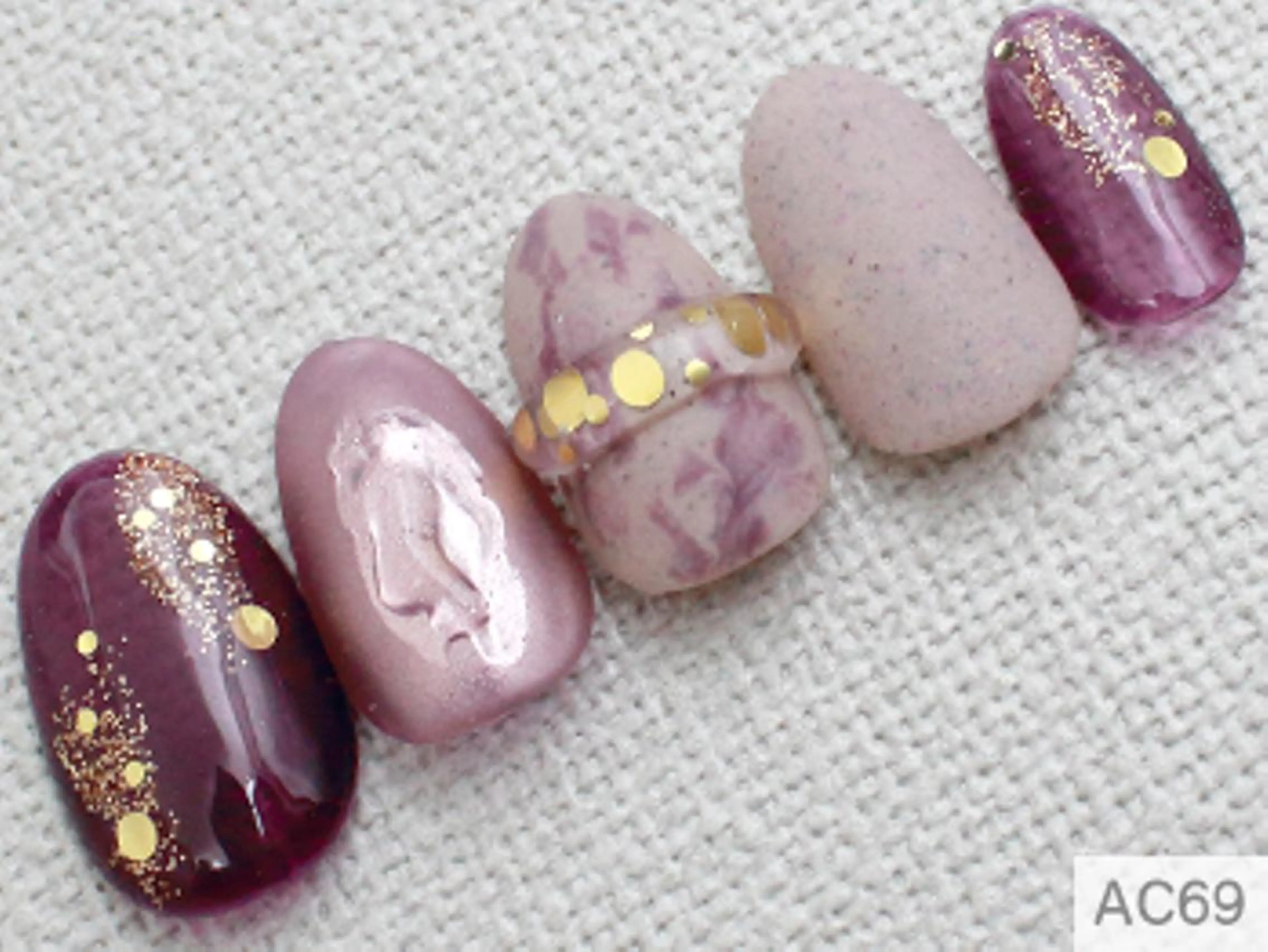 ネイル ジェルネイル マグネットネイル 🤍 Jan🤍のネイルデザイン