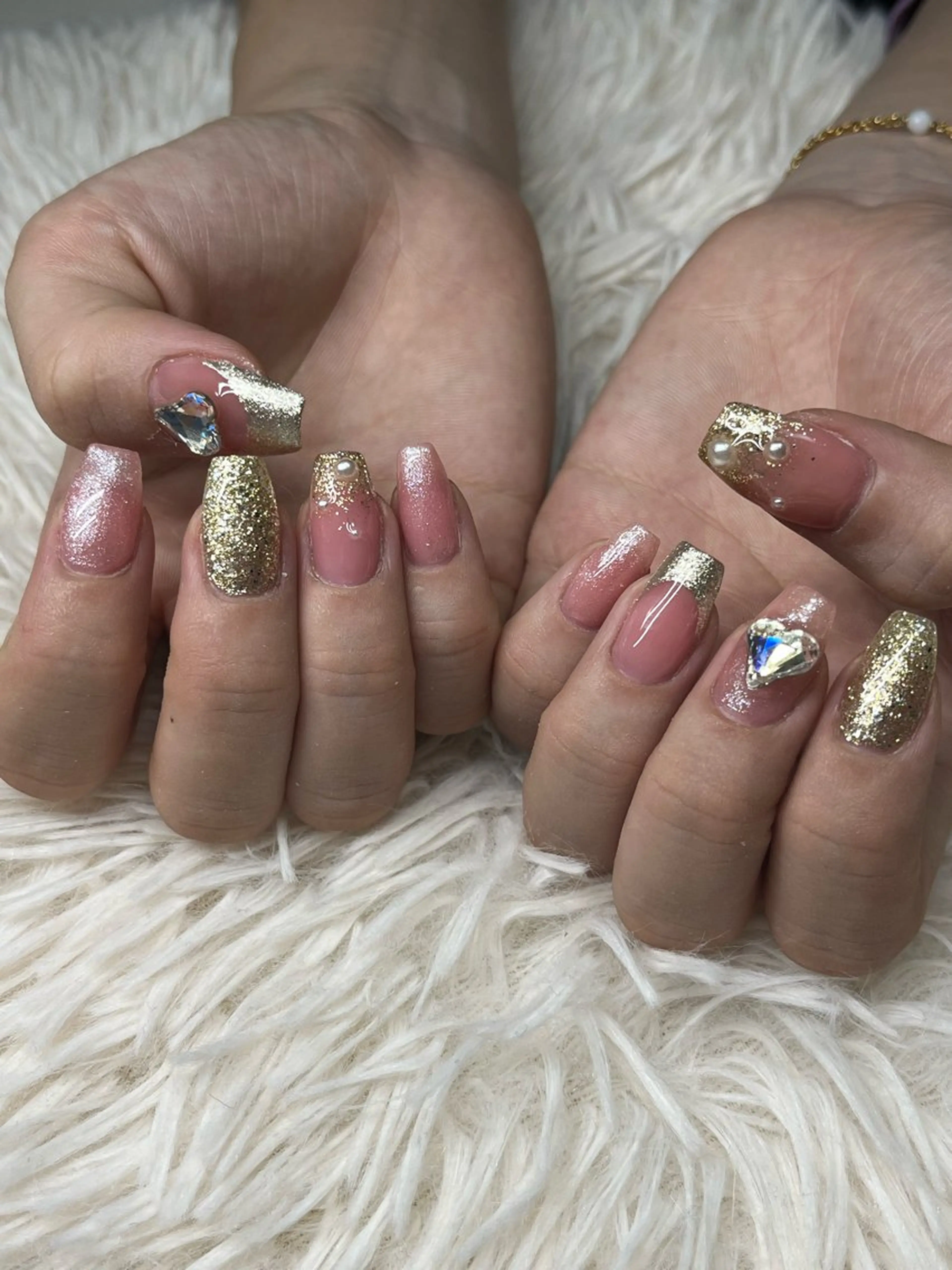 ネイル アートネイル キラキラネイル 韓国ネイル ラメ(グリッター) ロングネイル 🐕‍🦺Yappy 💗A-tanのネイルデザイン