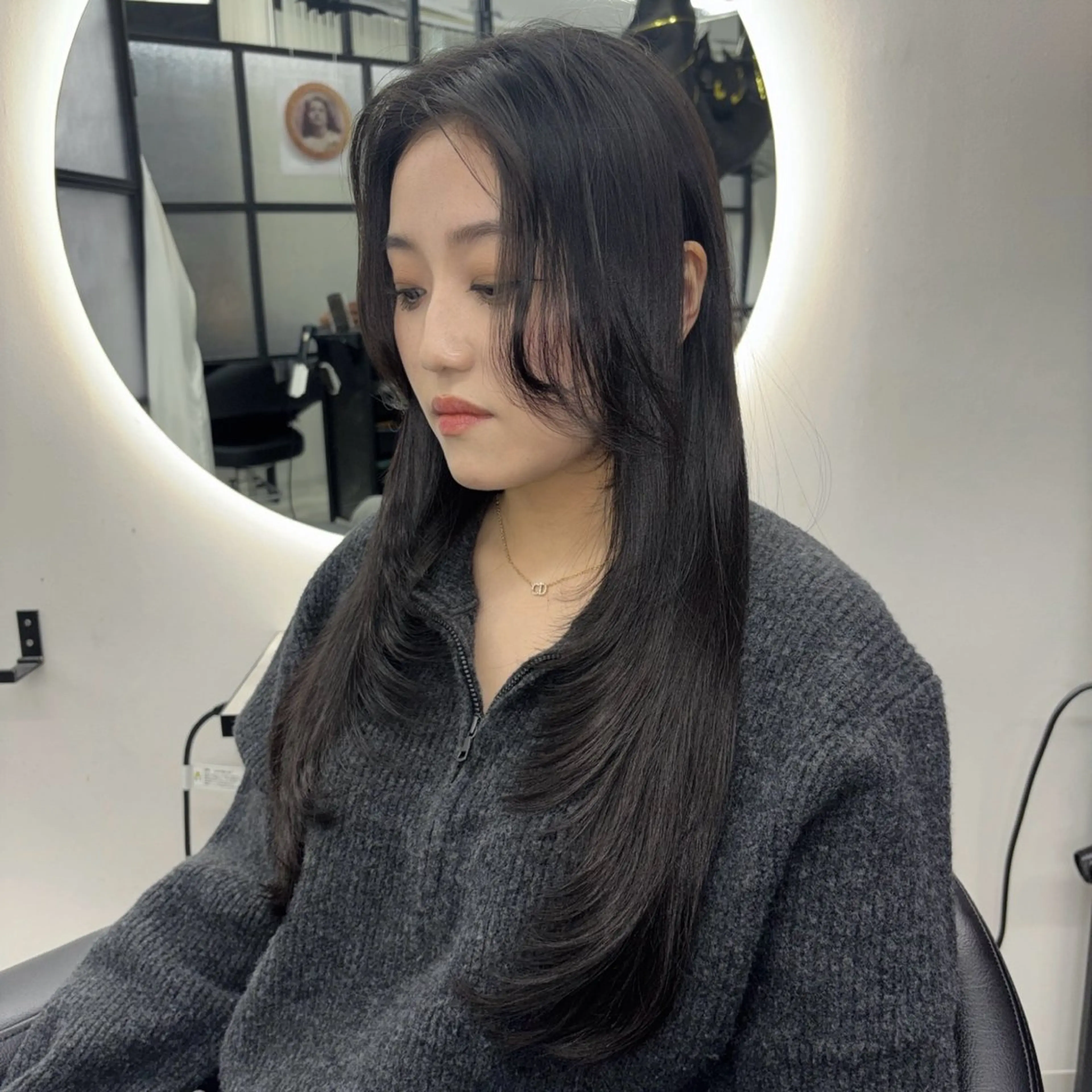 ロング カット Ren. 🦋デザインカラーのヘアスタイル