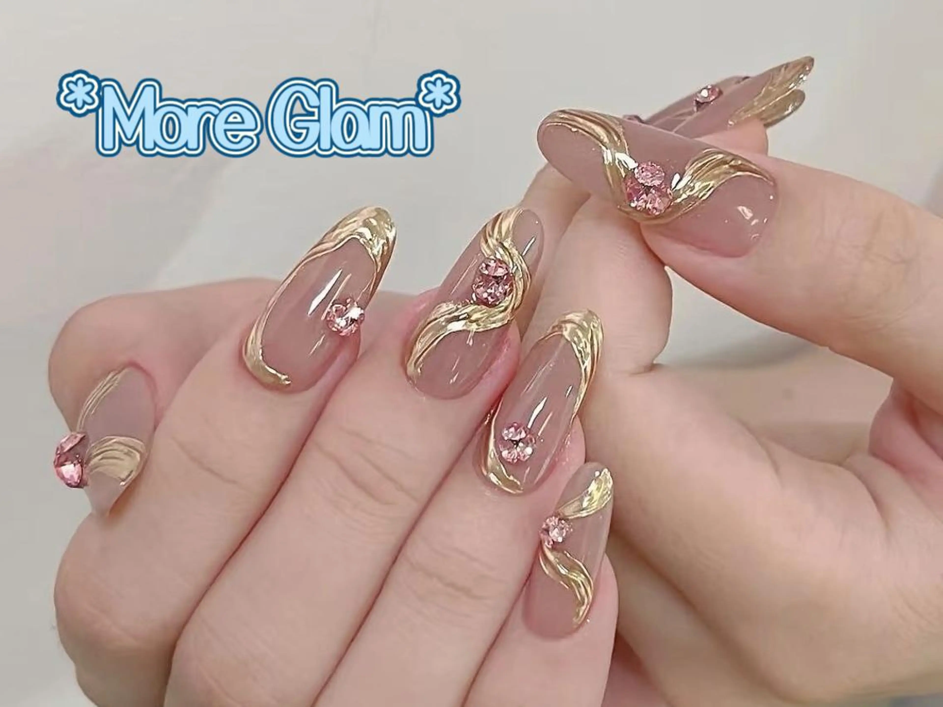 ネイル 長さ出し フットネイル フレンチネイル ジェルネイル ガラスフレンチ More Glam 池袋東口店のネイルデザイン