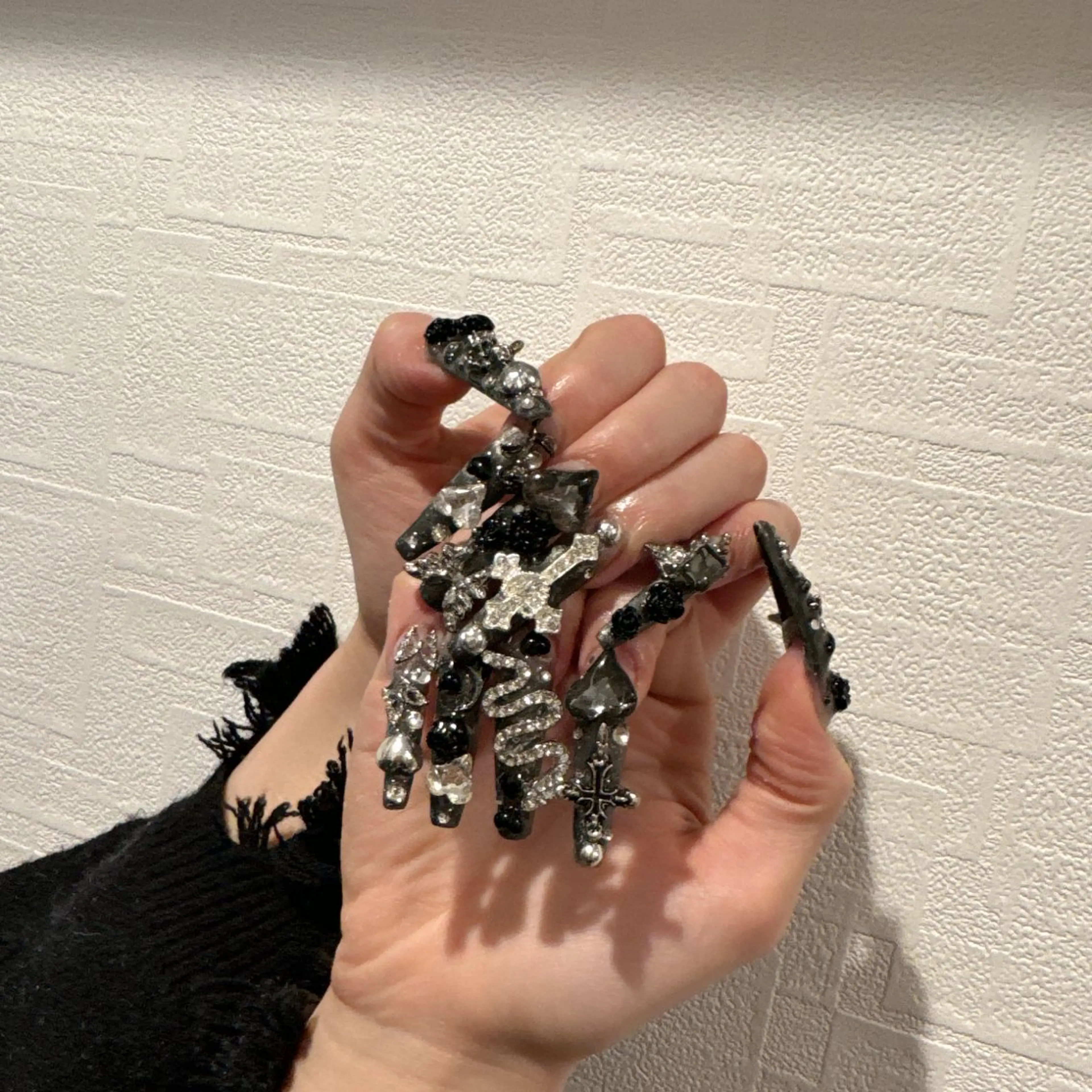 🎀モデル募集中[チップスカルプ]ゴテゴテ持ち込みデザイン10本パーツ無制限付け放題🎀の写真