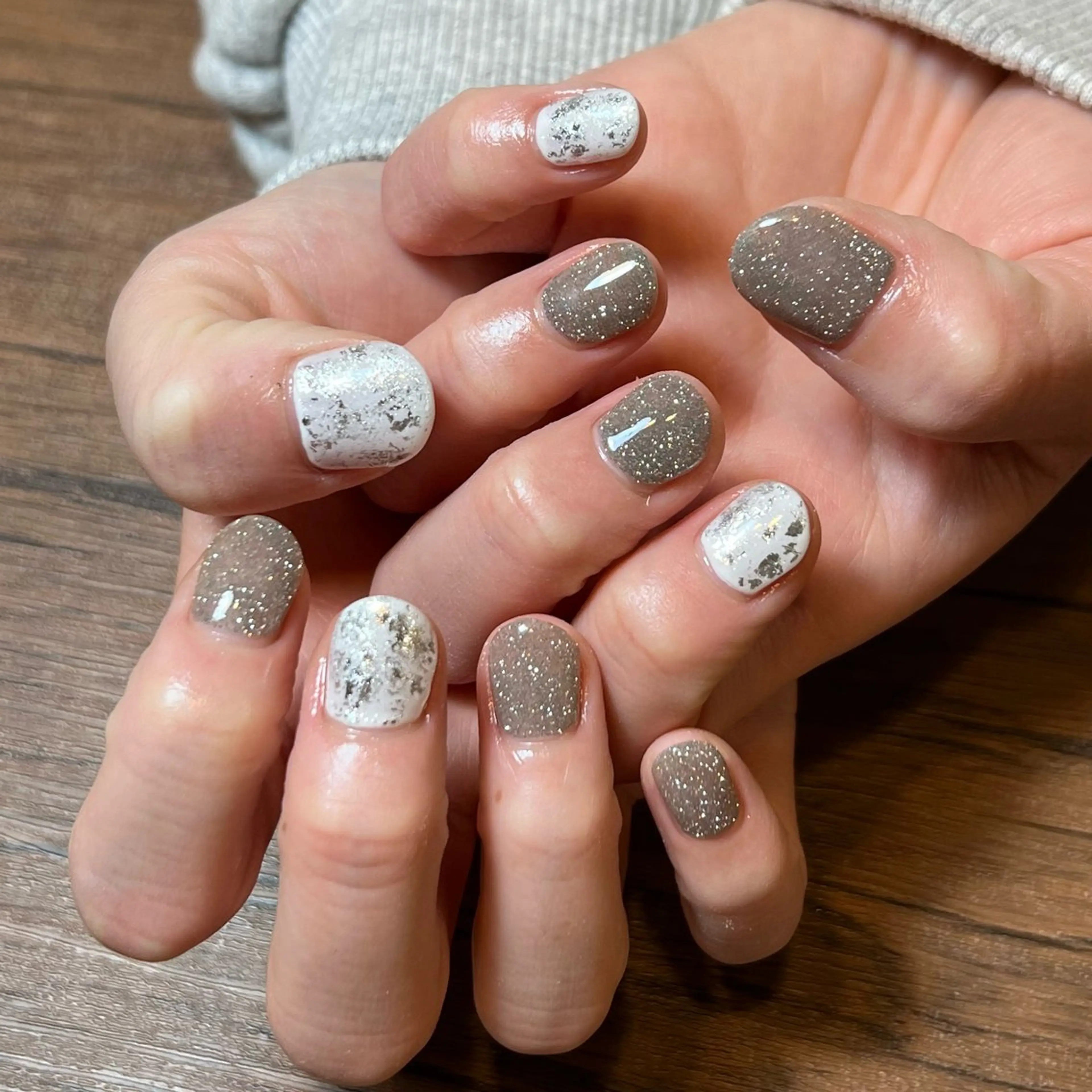 ネイル HENRIETTA NAILSALONのネイルデザイン