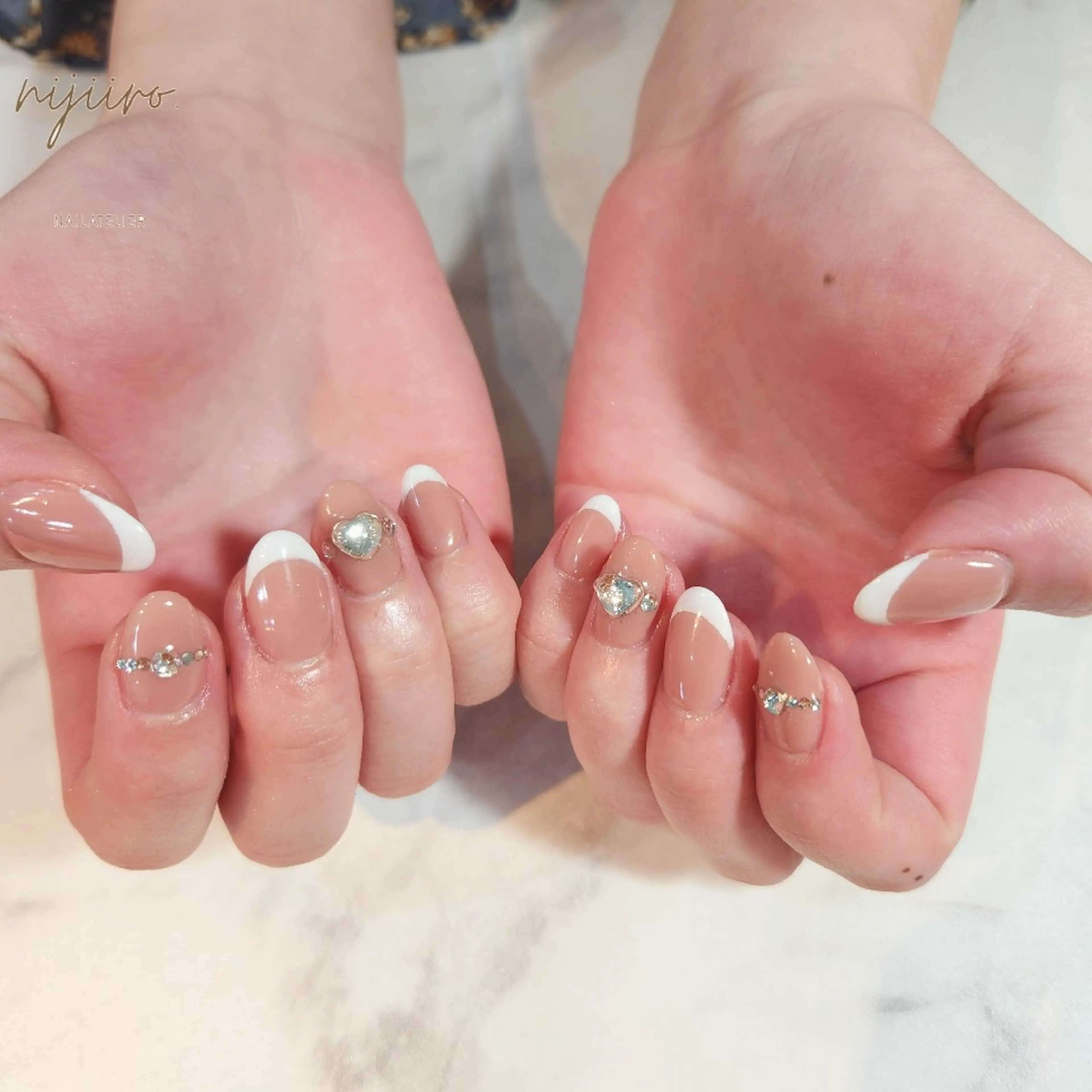 ネイル ハンドネイル nailatelier nijiiro.所属・nijiiro🌈 サトウのネイルデザイン