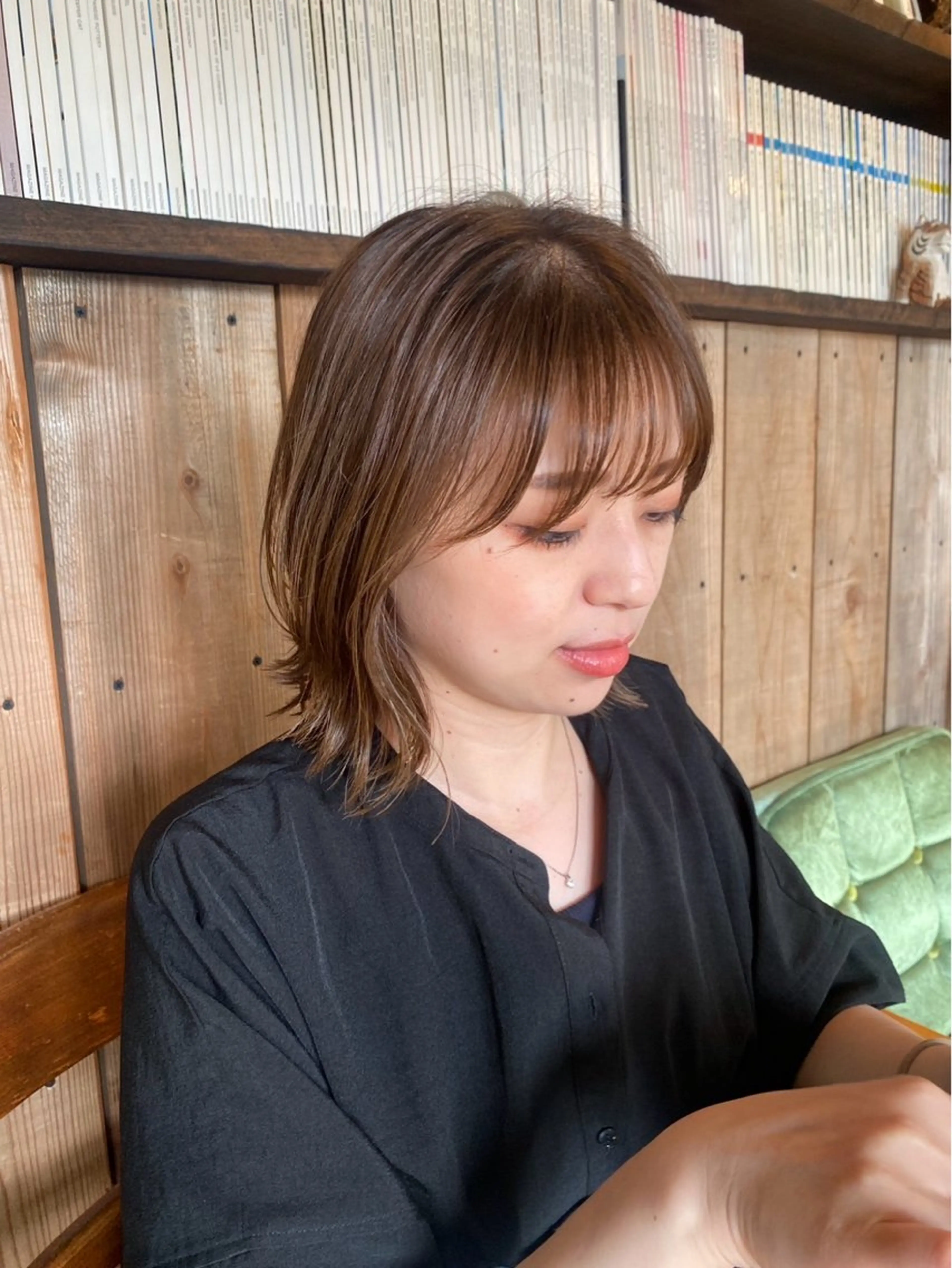 カラー 林 萌々のヘアスタイル