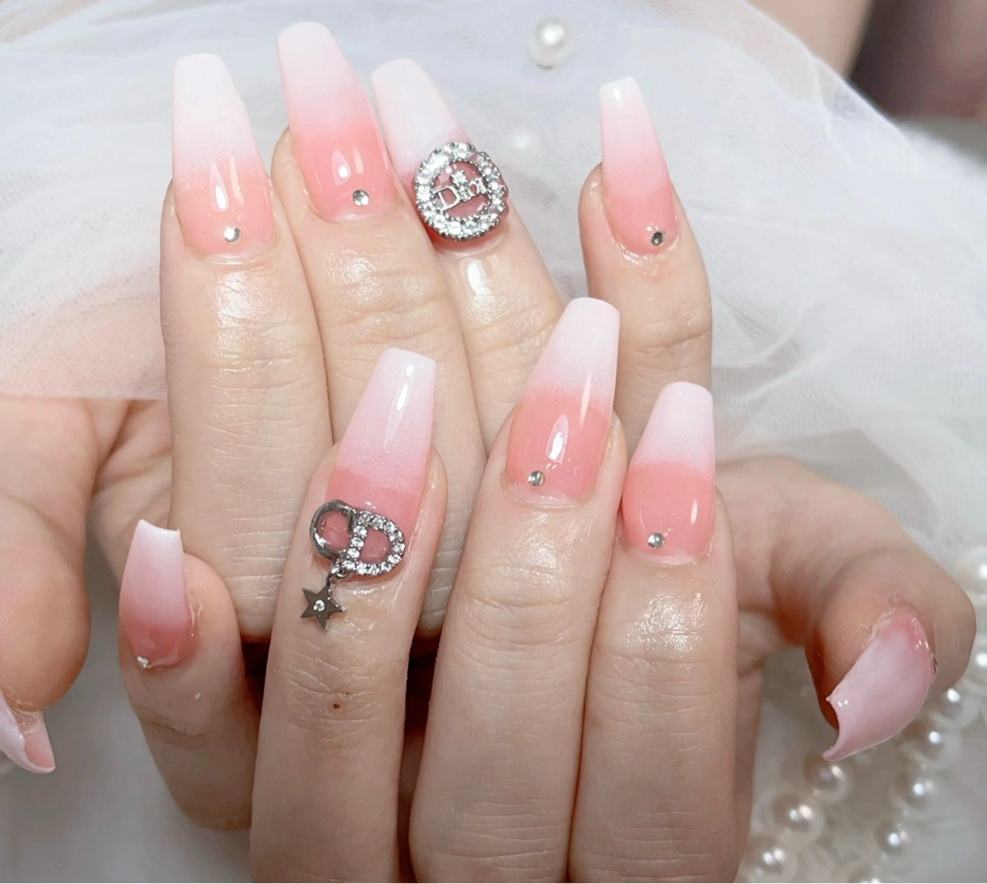 ネイル 持ち込み ハンドネイル B·U Nail大宮 長さだし専門店のネイルデザイン