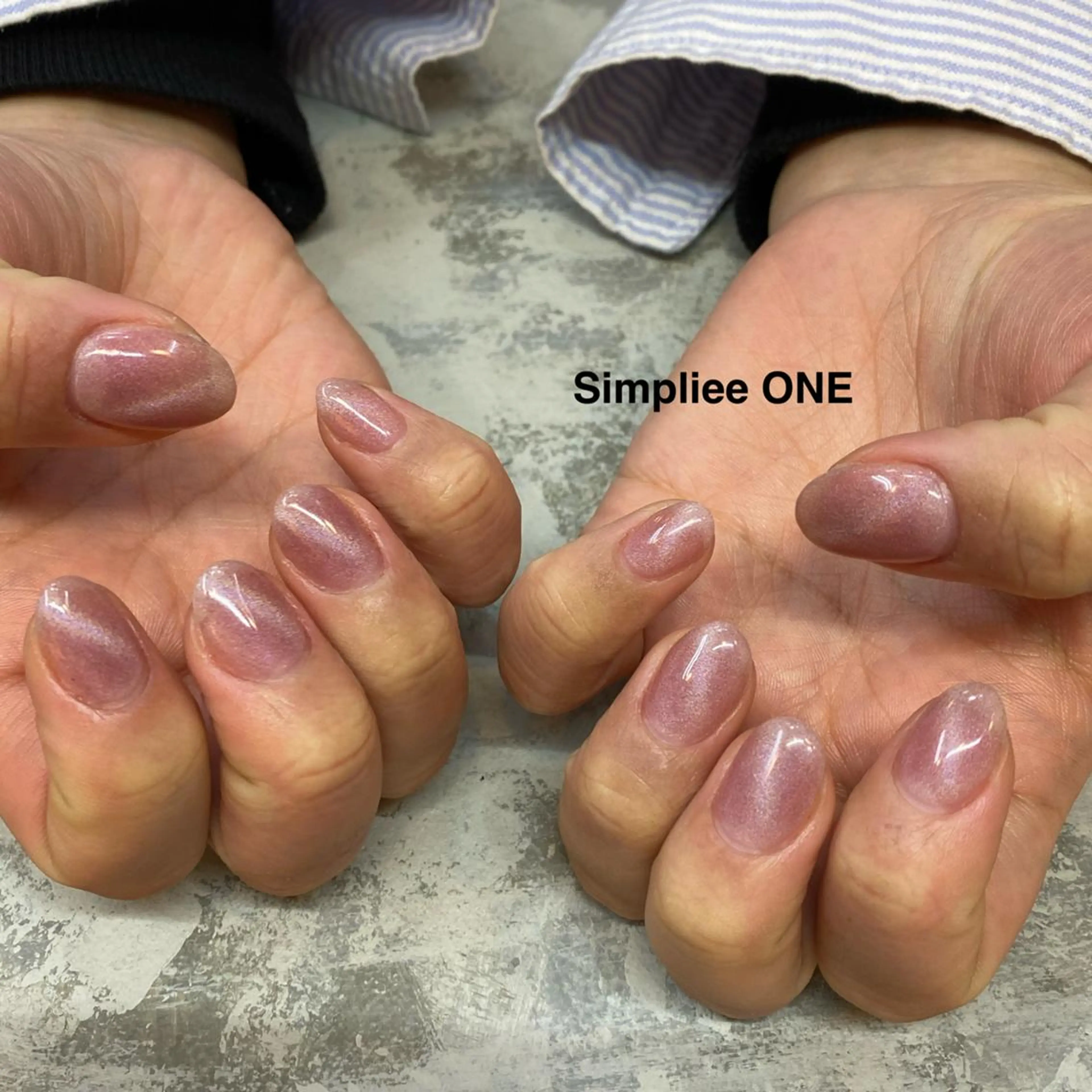 ネイル シンプリーワン 渋谷店🪄MOENAのネイルデザイン