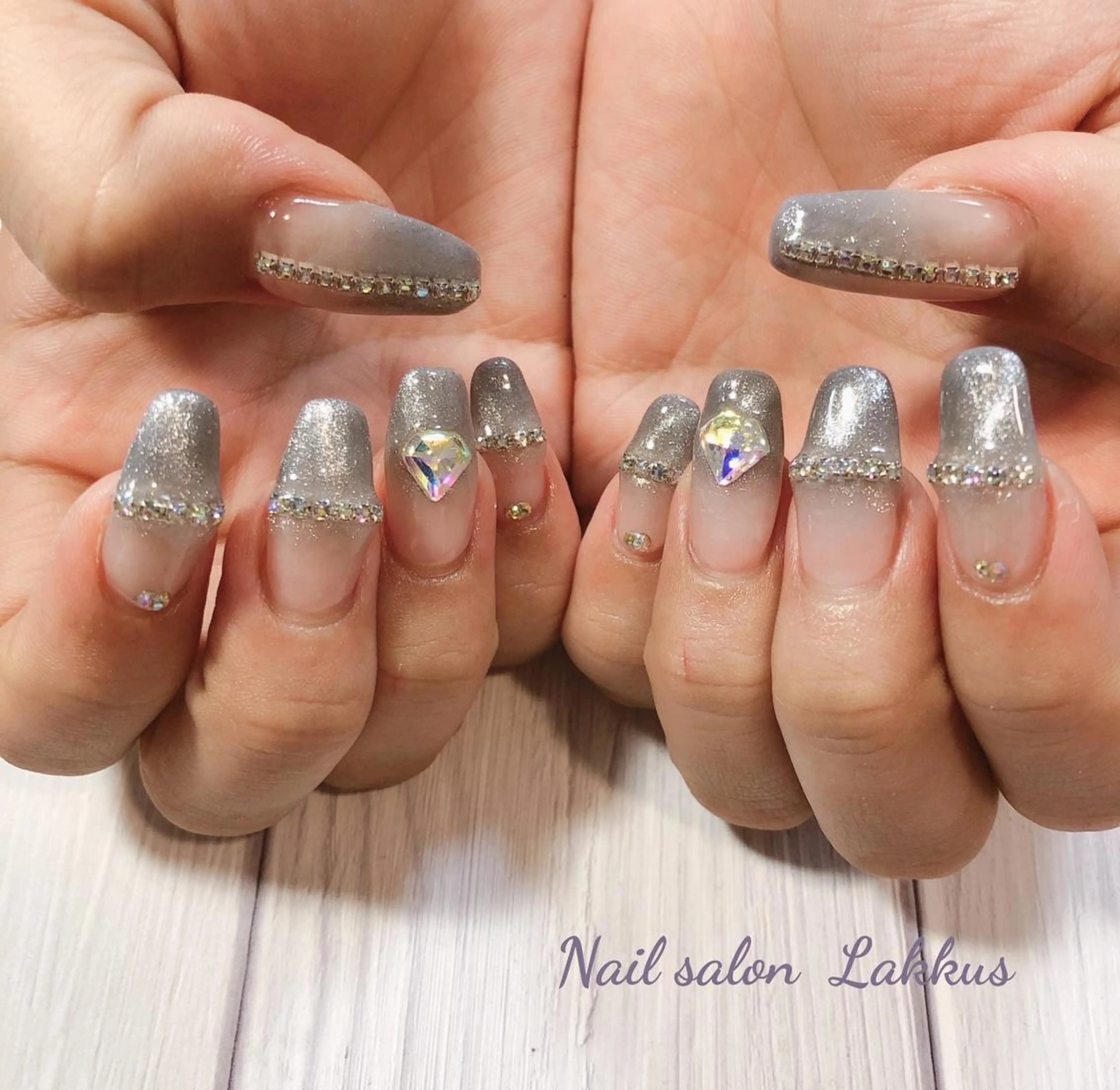 ネイル マグネットネイル ハンドネイル Lakkus T－Mのネイルデザイン