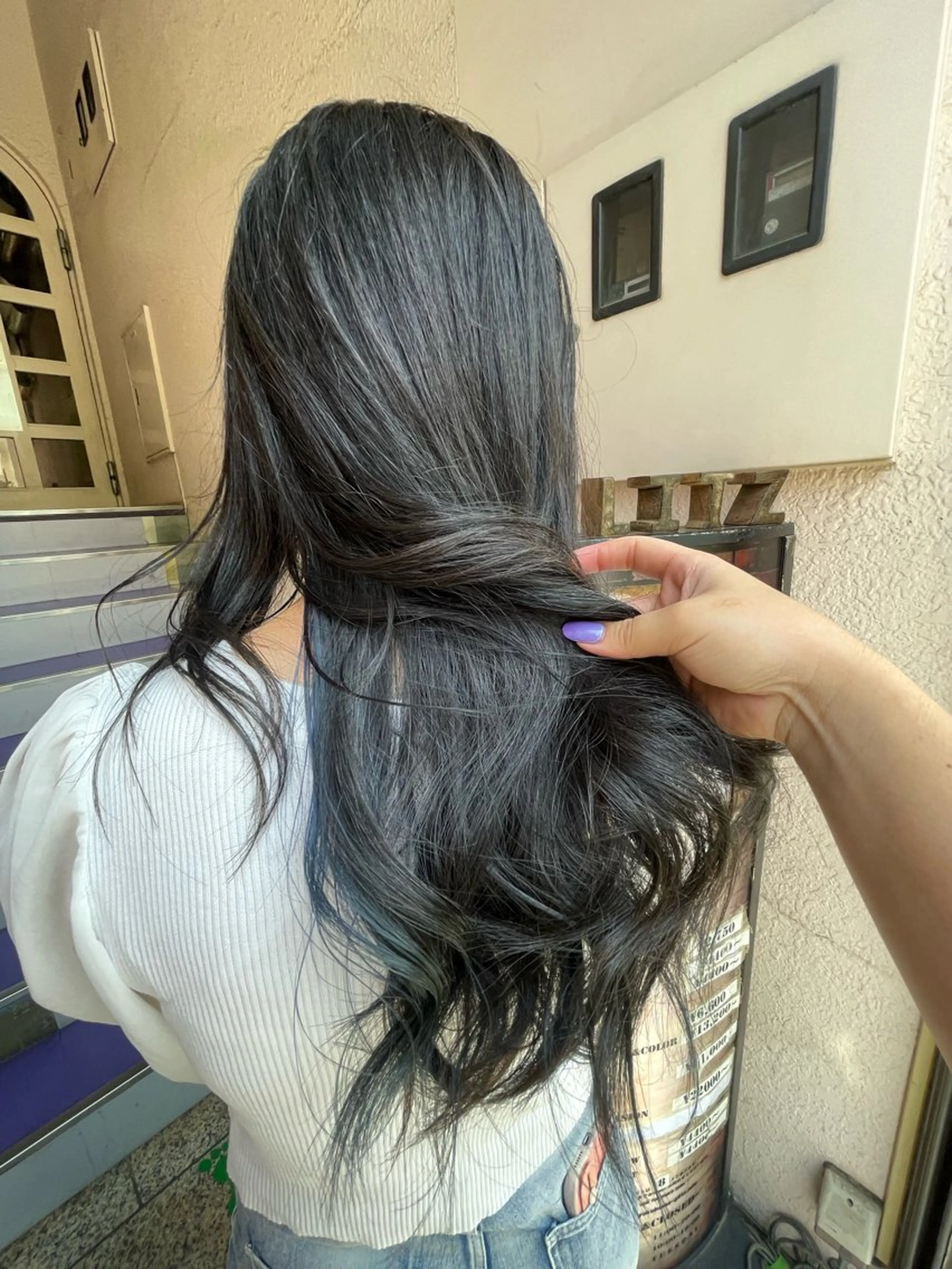 セミロング カラー ブルーカラー インナーカラー トリートメント 👑派手髪/カット 👑ANRYのヘアスタイル