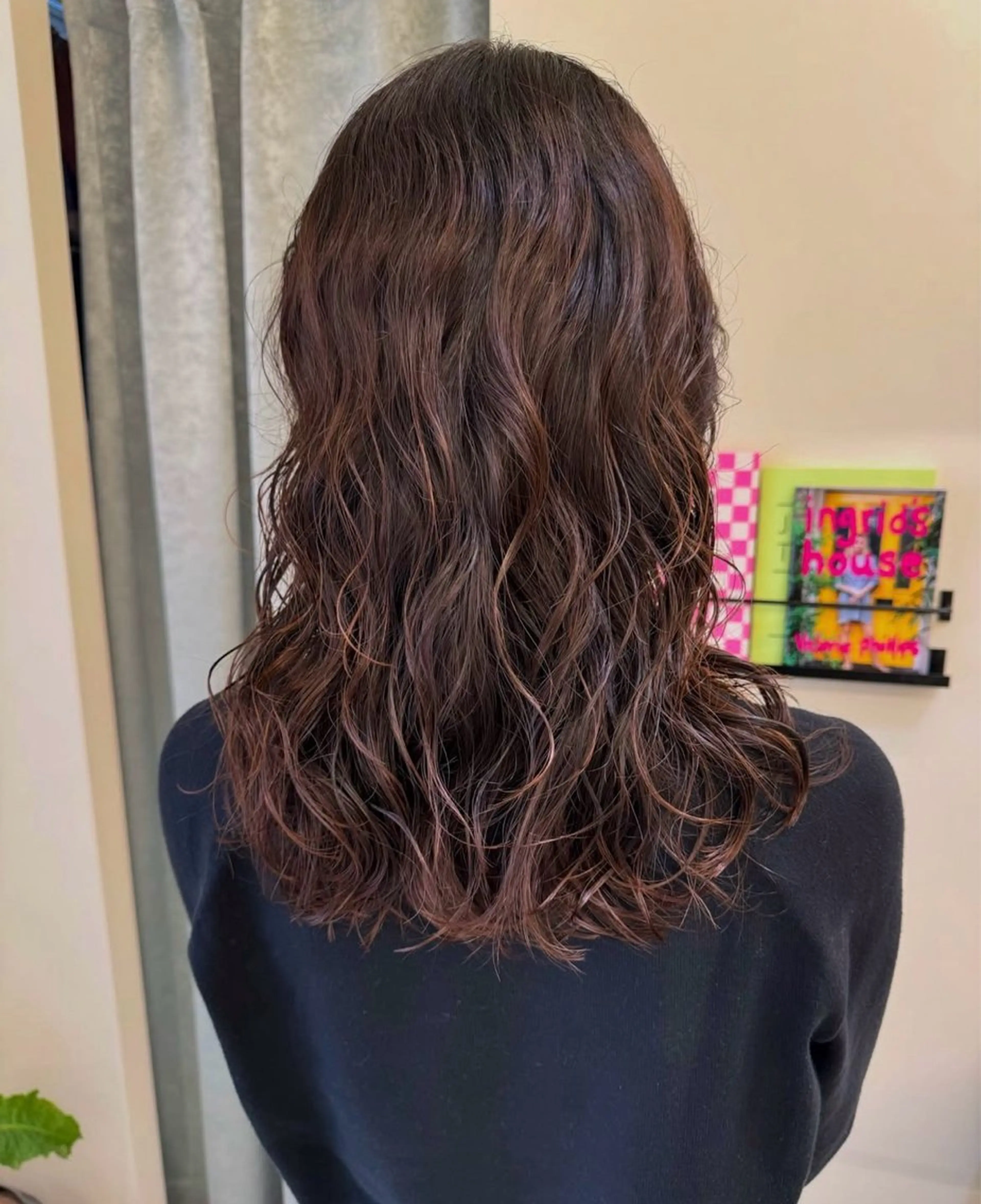 ロング パーマ tyto hair&eyelash所属・関 柚花子のヘアスタイル