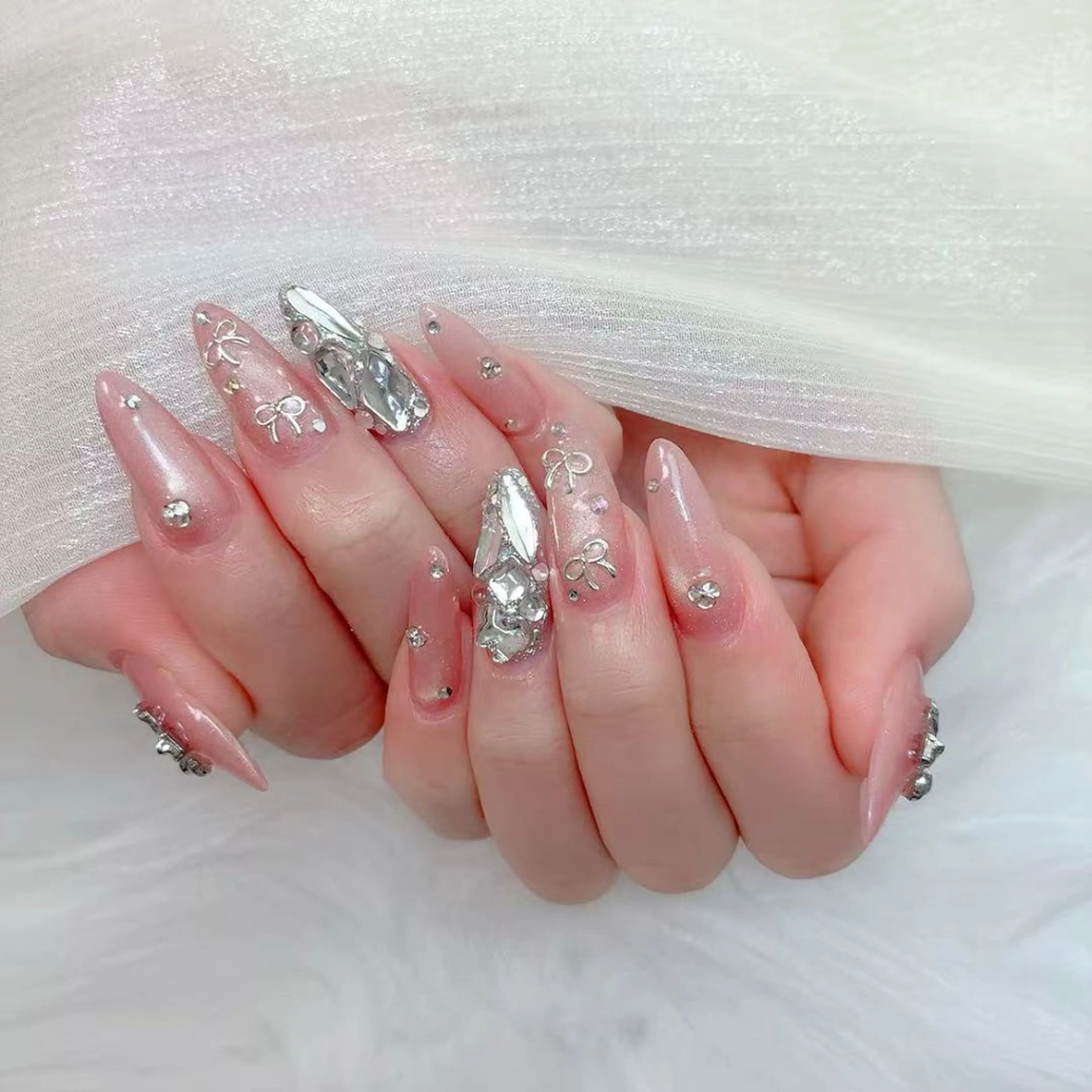 ネイル アニマル柄 チークネイル 成人式 フラッシュネイル フットネイル ハンドネイル B·U Nail大宮 長さだし専門店のネイルデザイン