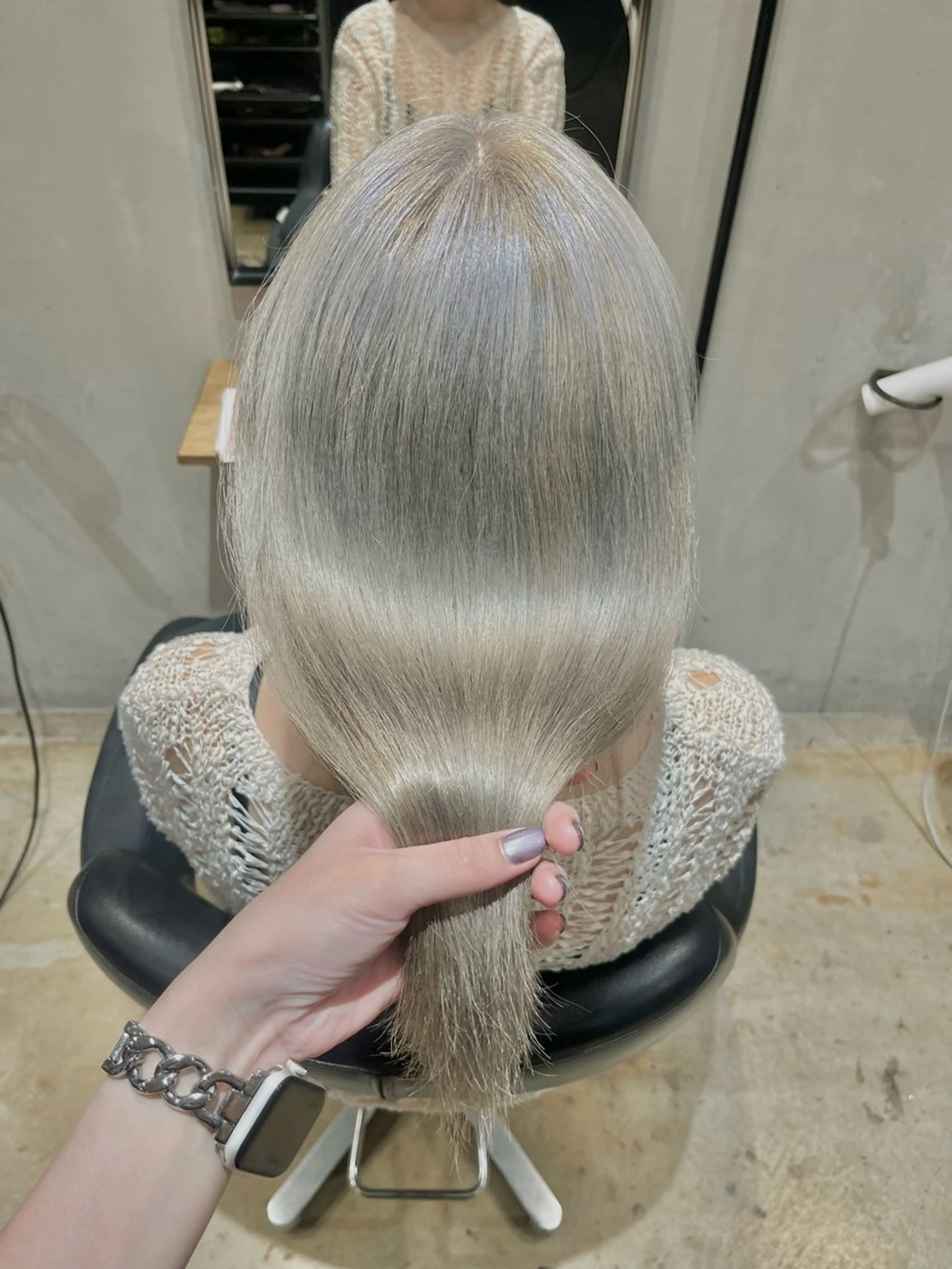 セミロング カラー ヘアアレンジ みわ/博多 ブリーチ/メンズヘアのヘアスタイル