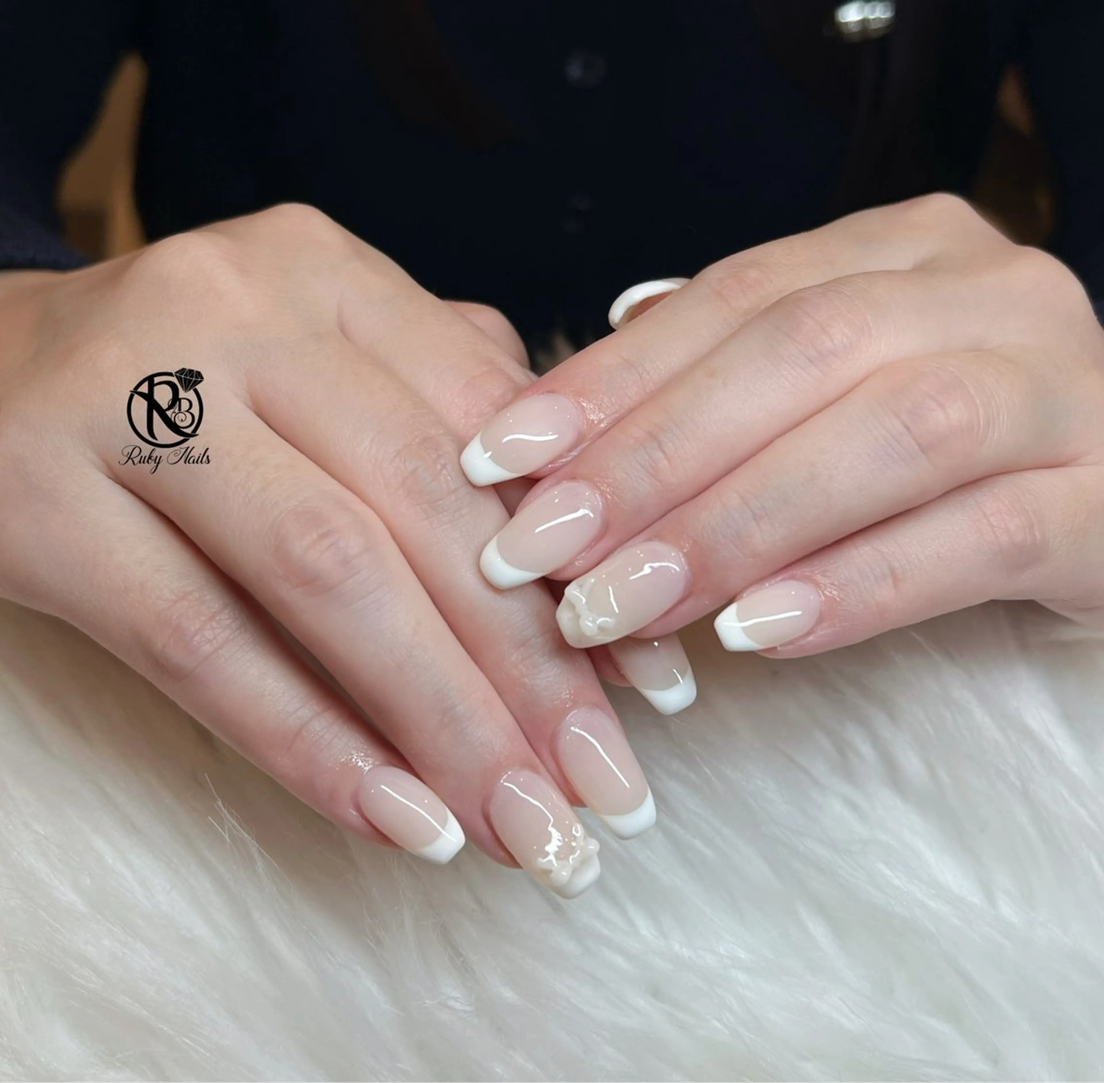 ネイル ボルドー ブラウン チークネイル ドット フットネイル ハンドネイル Yukichan 日暮里店のネイルデザイン