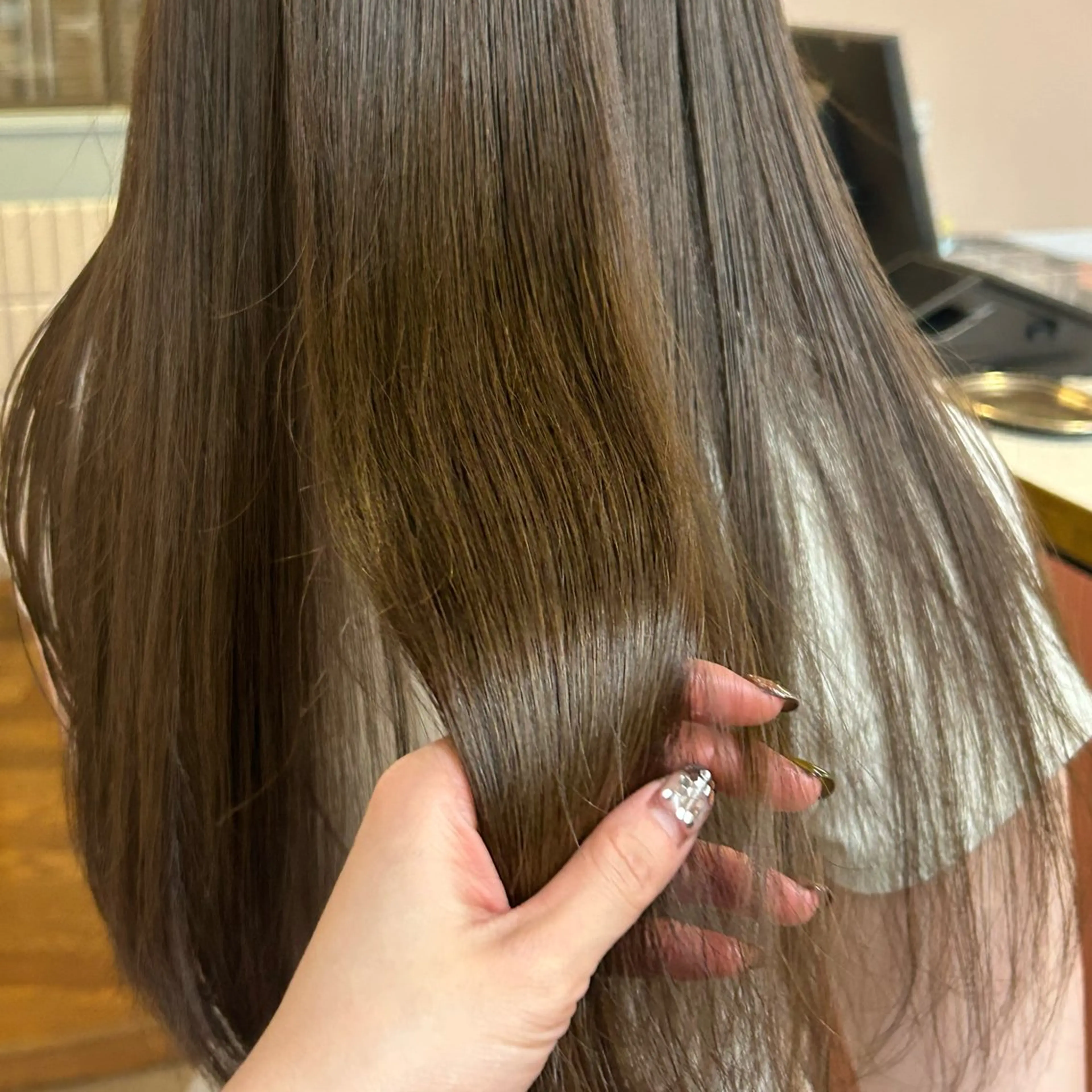 ロング カラー ダブルカラー ヘアカラー MUKU リカのヘアスタイル