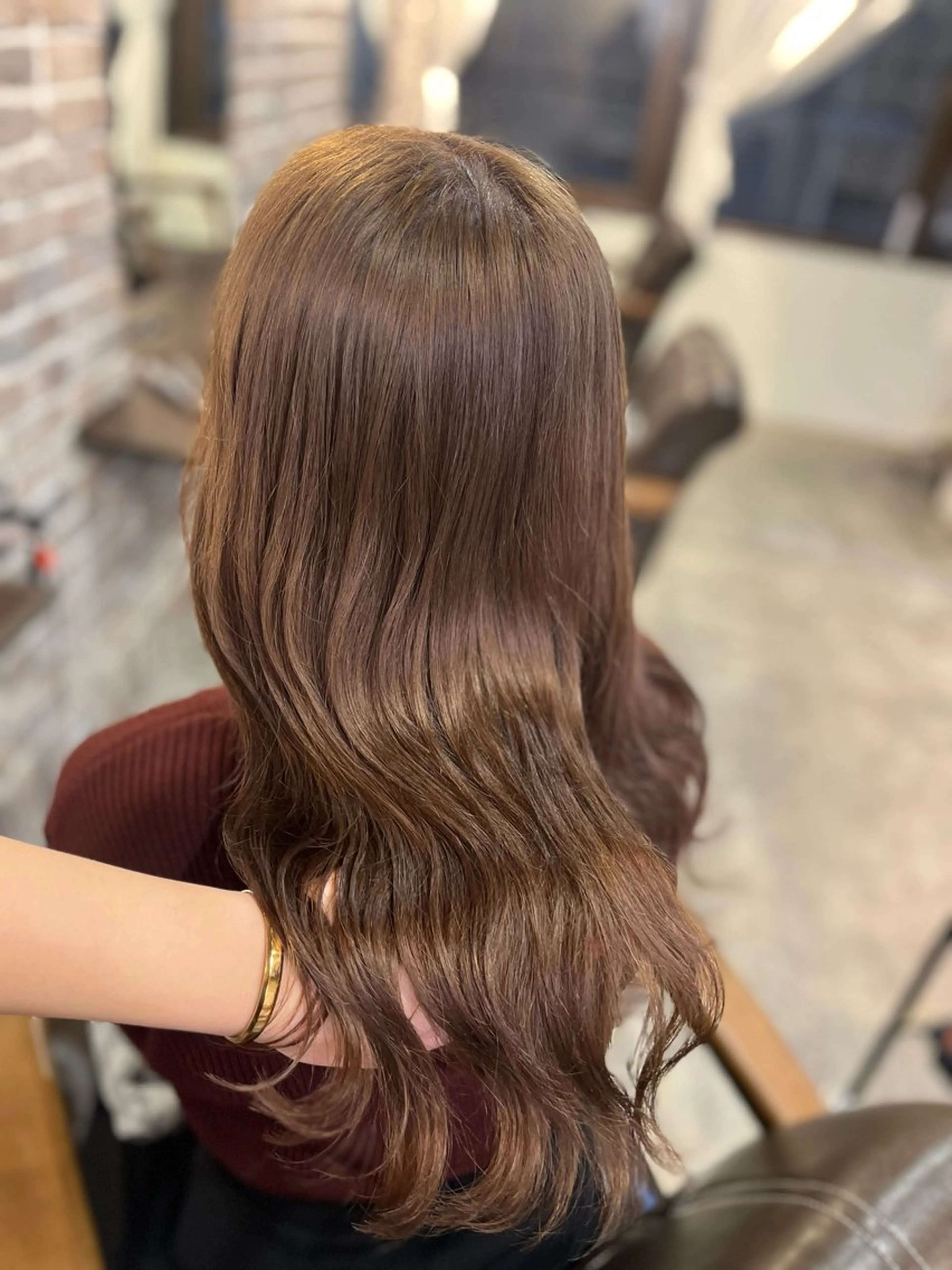 ミディアム カラー ブリーチ カット ヘアカラー トリートメント メンズパーマ/縮毛 矯正/徳田真緒のヘアスタイル