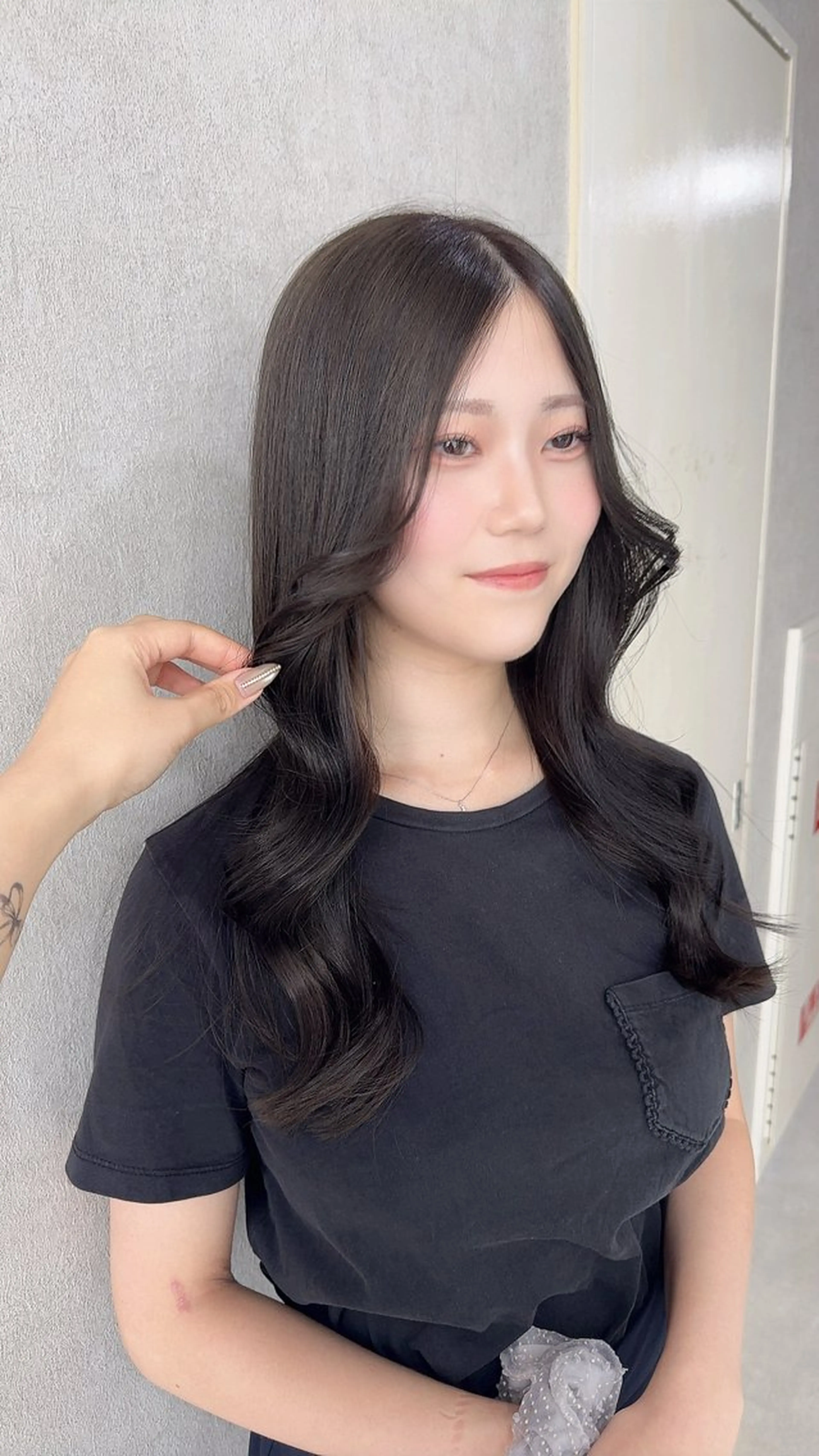 ロング カラー アッシュ アッシュブラウン ベージュカラー 黒髪 ブリーチ カット ヘアカラー トリートメント 赤み無し柔らかカラー 【梅田】madokaのヘアスタイル