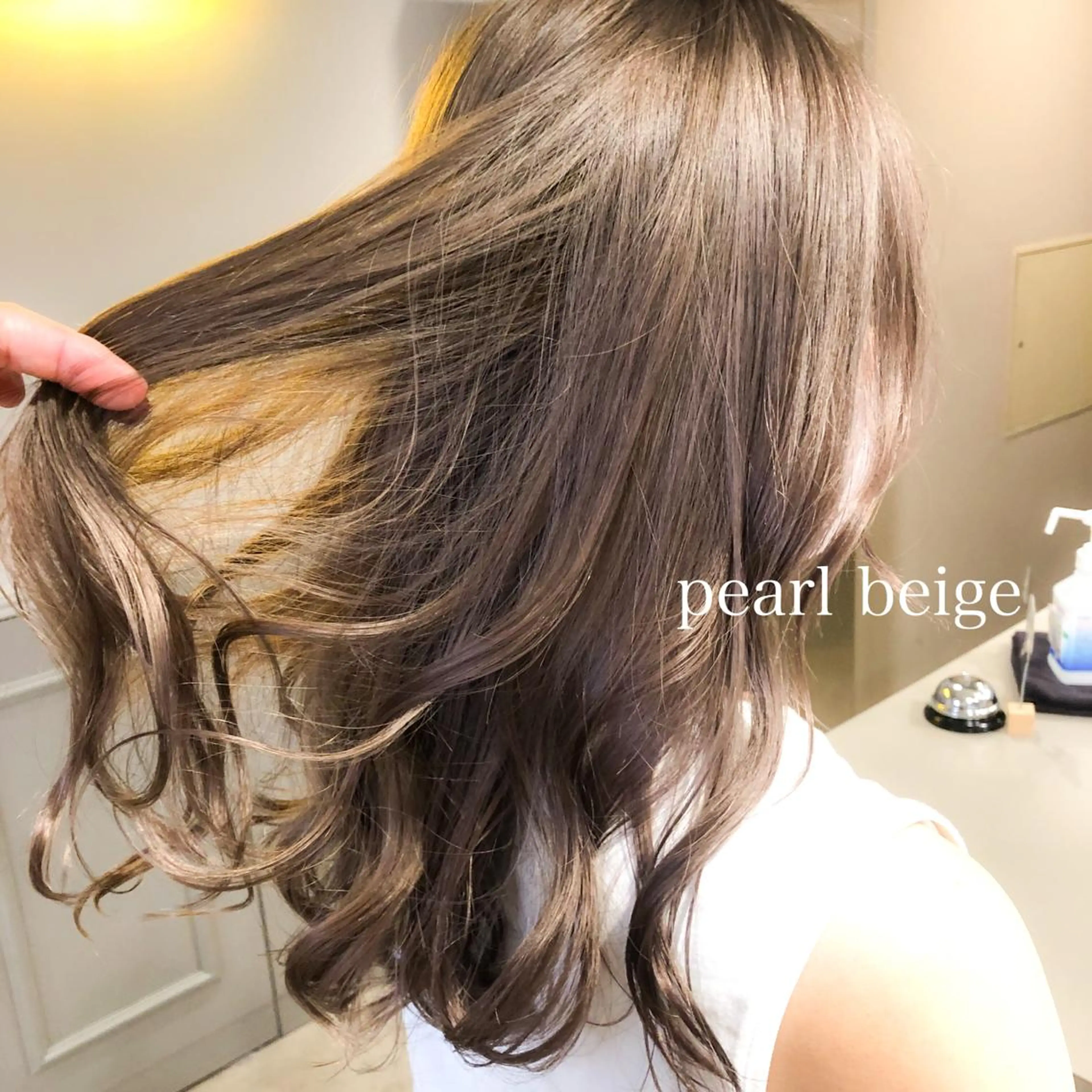 ロング カラー ヘアカラー トリートメント ハイトーン×レイヤー カットTAKUMIのヘアスタイル