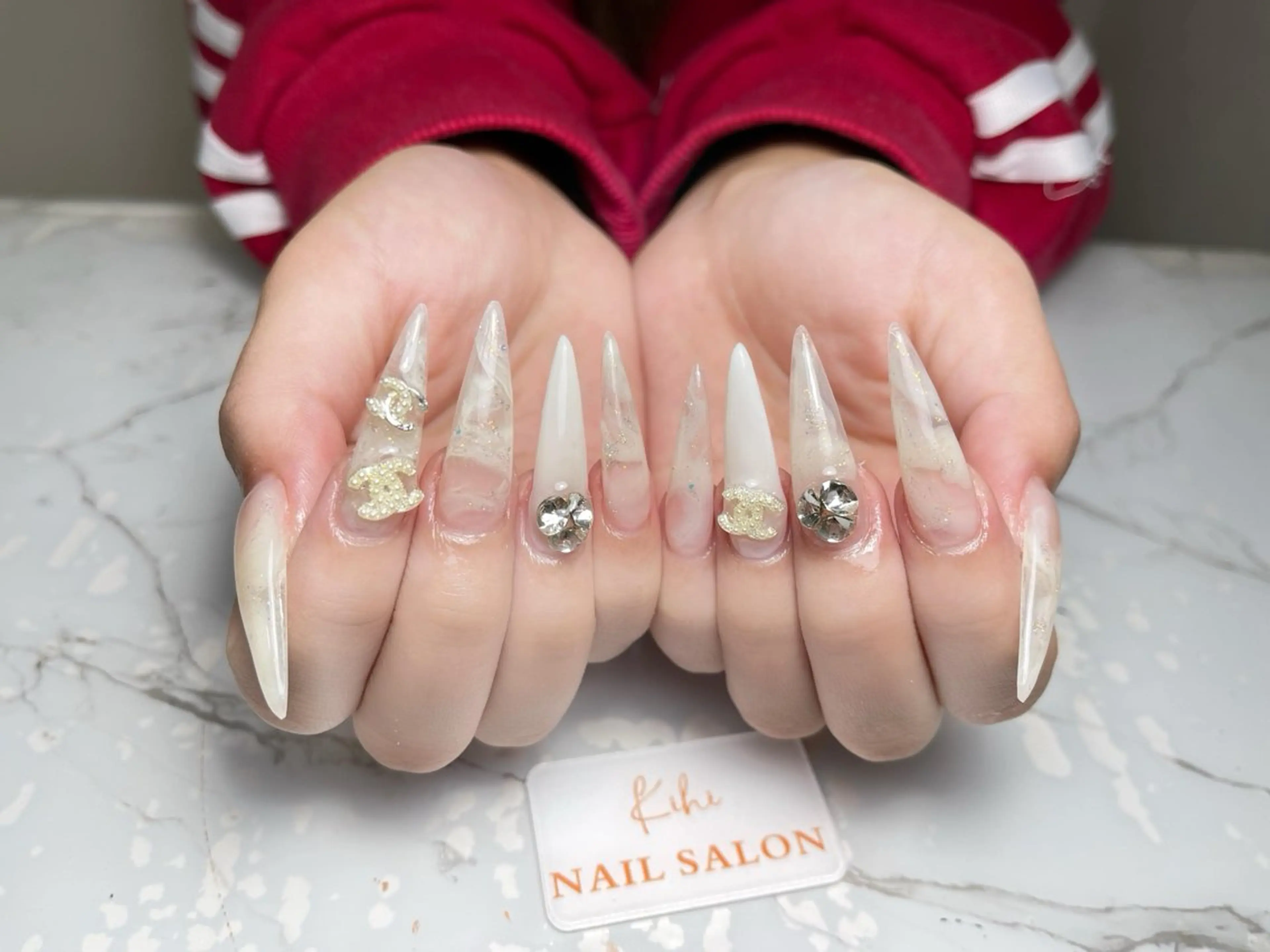 ネイル アートネイル フレンチネイル ジェルネイル グラデーション 韓国ネイル ハンドネイル 💕鈴木ユリ パラジェル/オフ無料のネイルデザイン