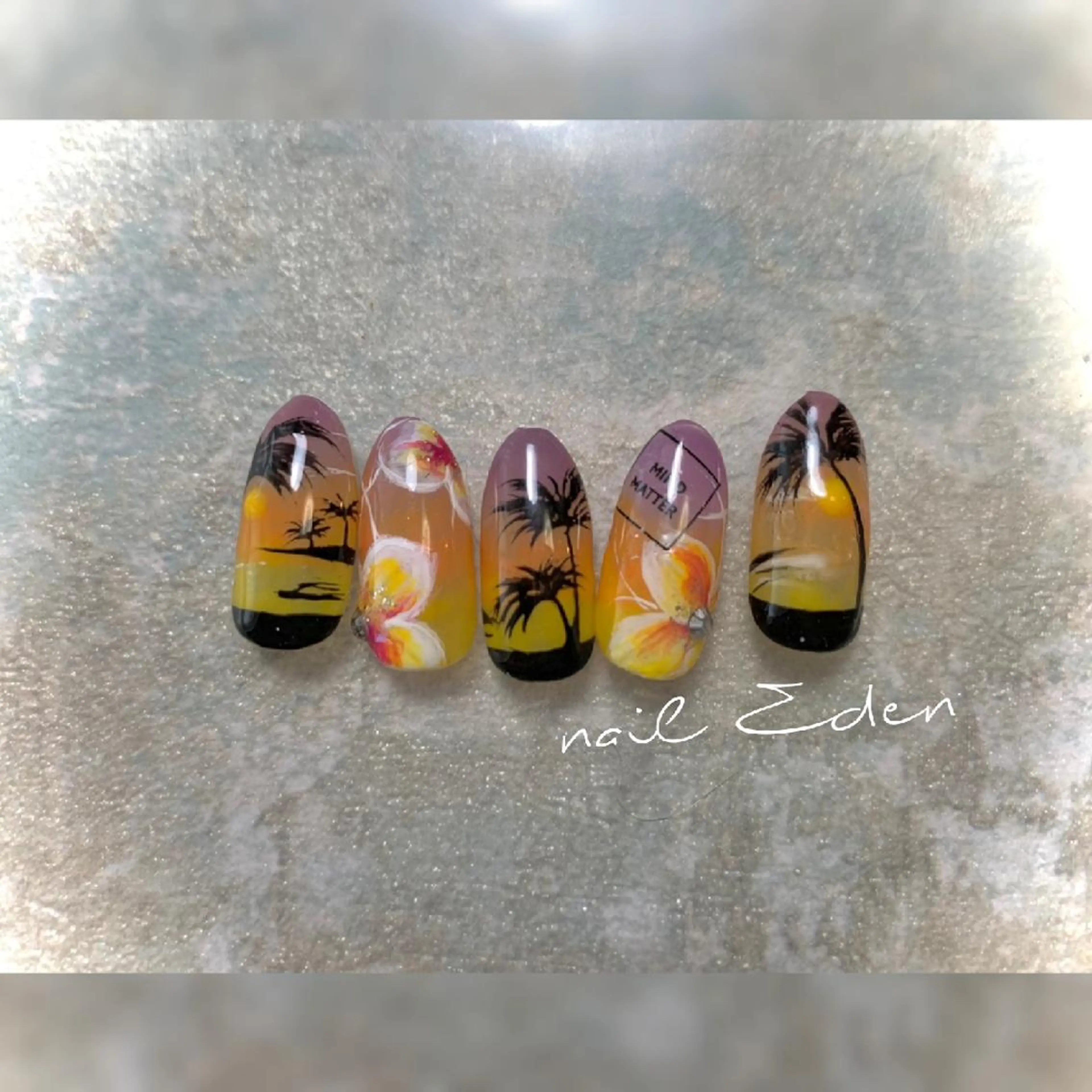 ネイル Eden ♾️のネイルデザイン