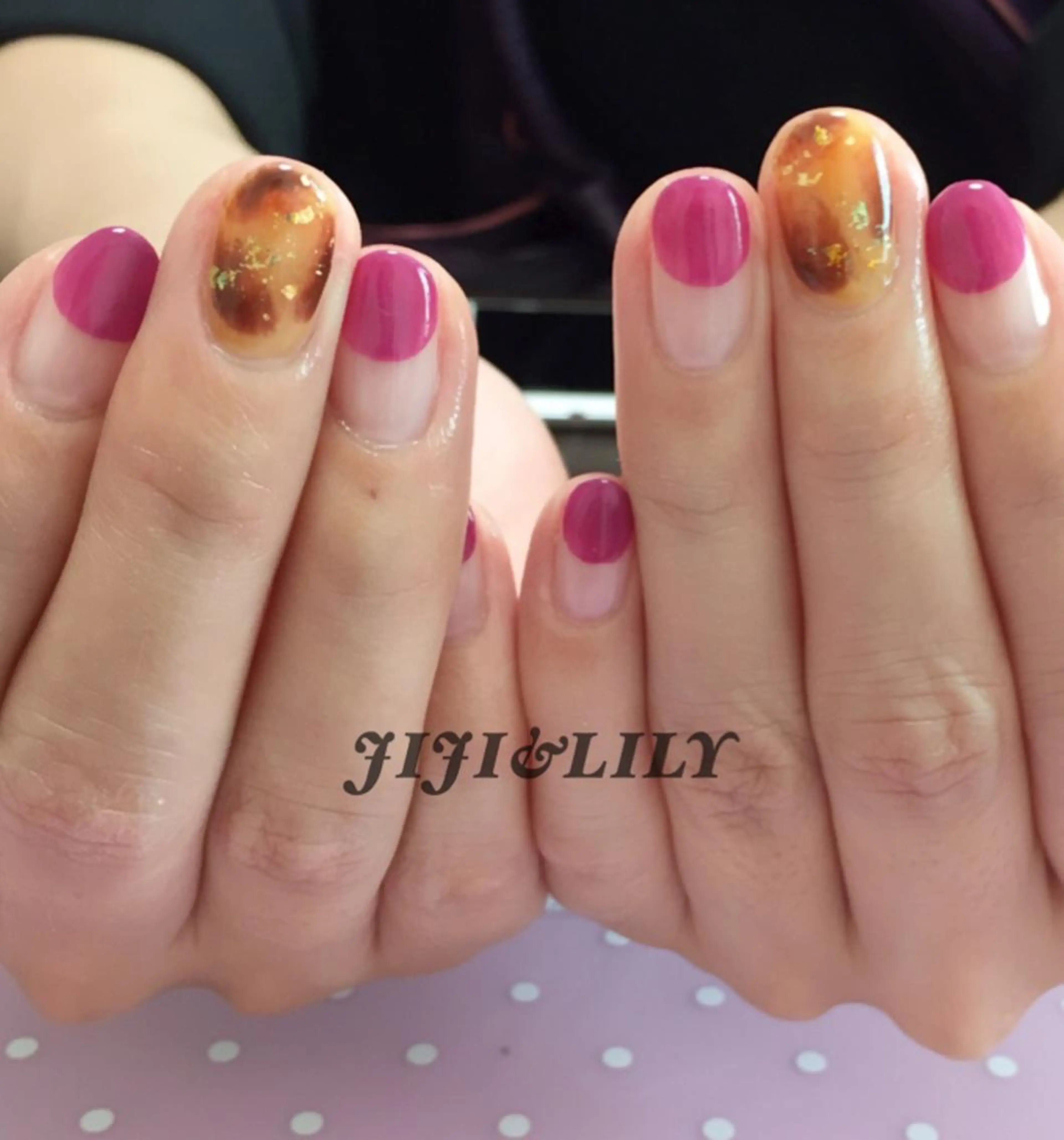 ネイル べっ甲ネイル フレンチネイル 豊田 圭子のネイルデザイン