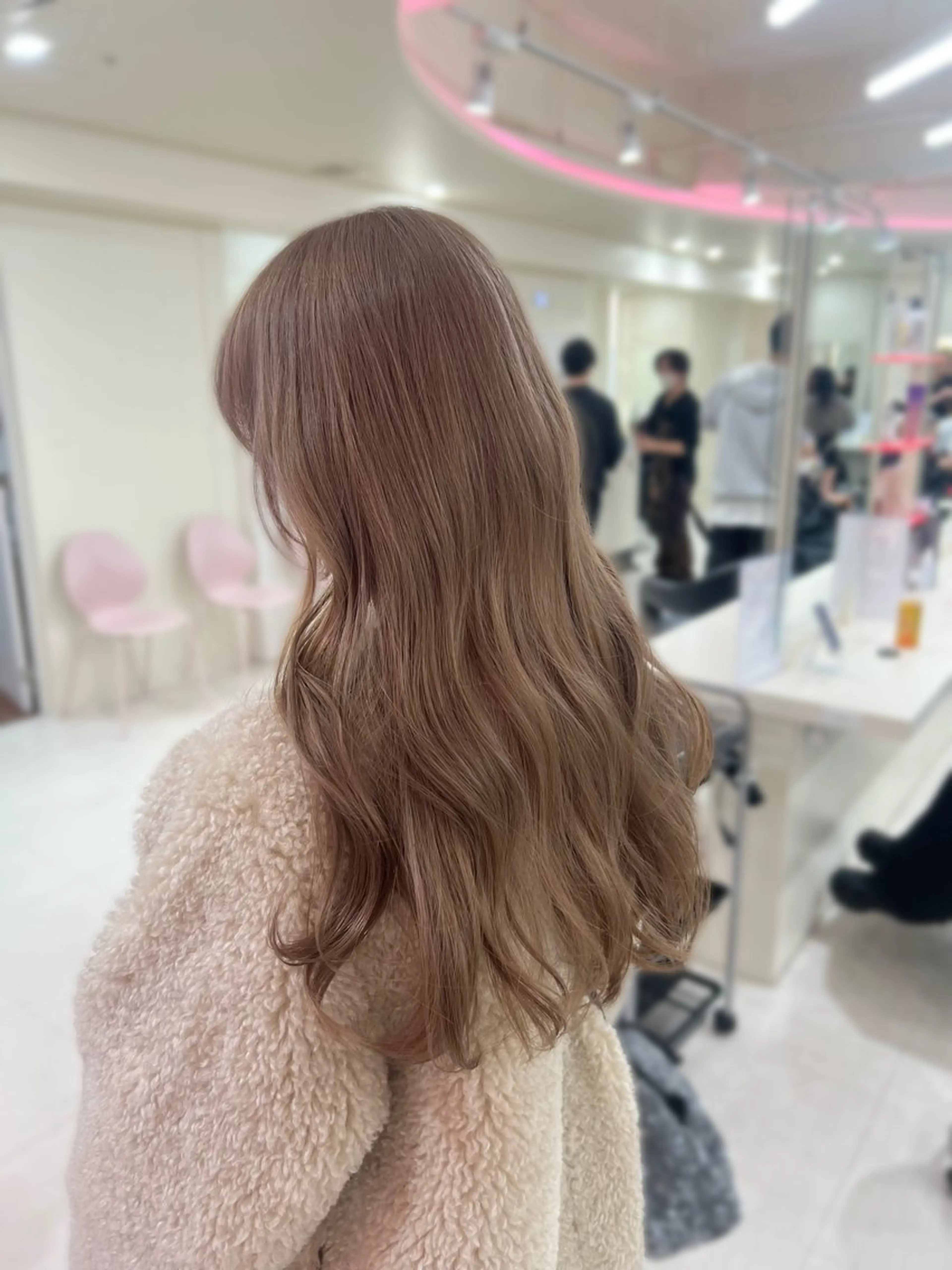 ロング カラー ヘアアレンジ ヘアカラー 韓国レイヤー＆ピンク 艶髪🩶maikoのヘアスタイル