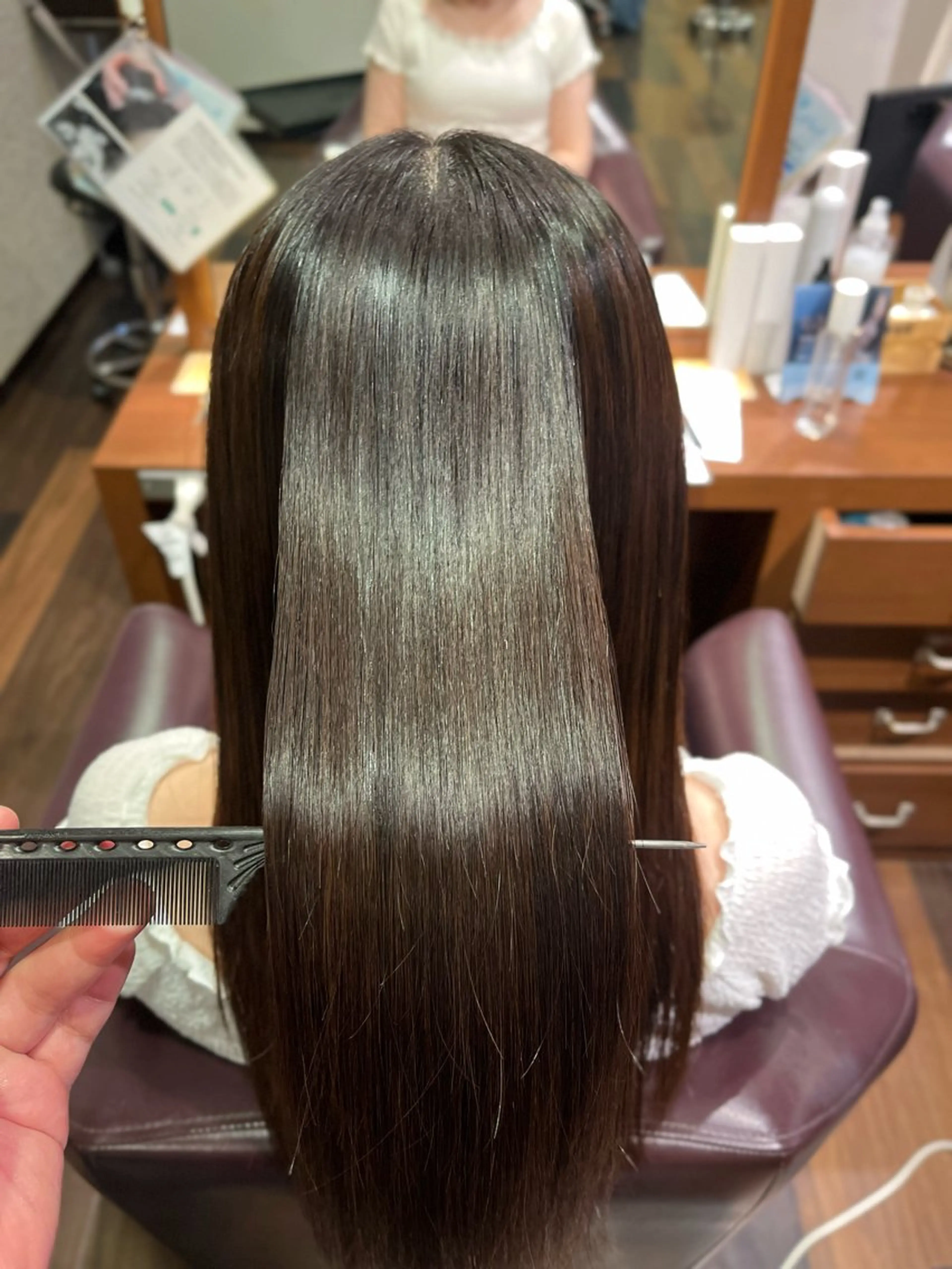 ロング カット 縮毛矯正 よしだ しおりのヘアスタイル