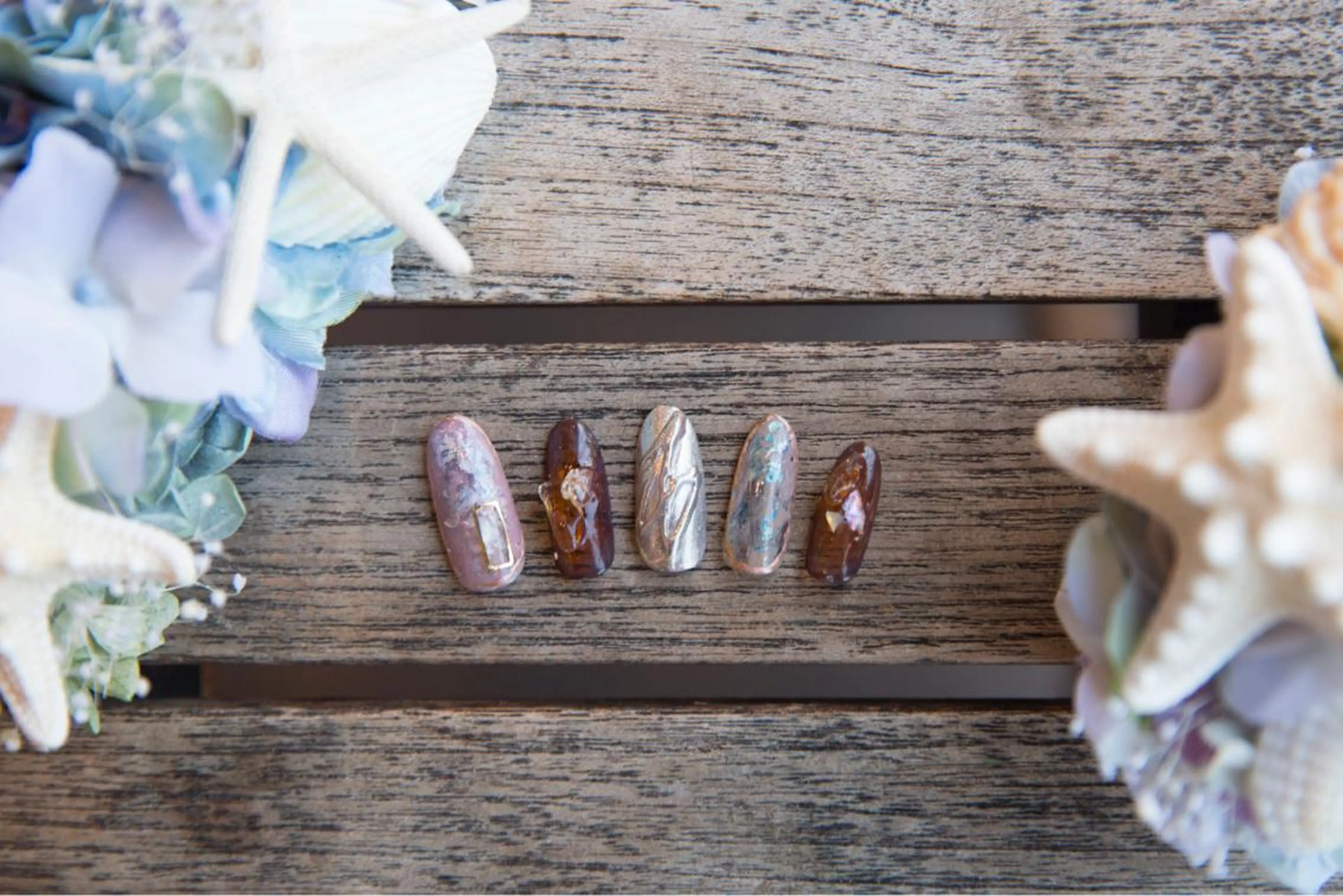 ネイル アートネイル ミラーネイル ニュアンスネイル ピンク 春ネイル ハンドネイル YAS 青柳 安代のネイルデザイン