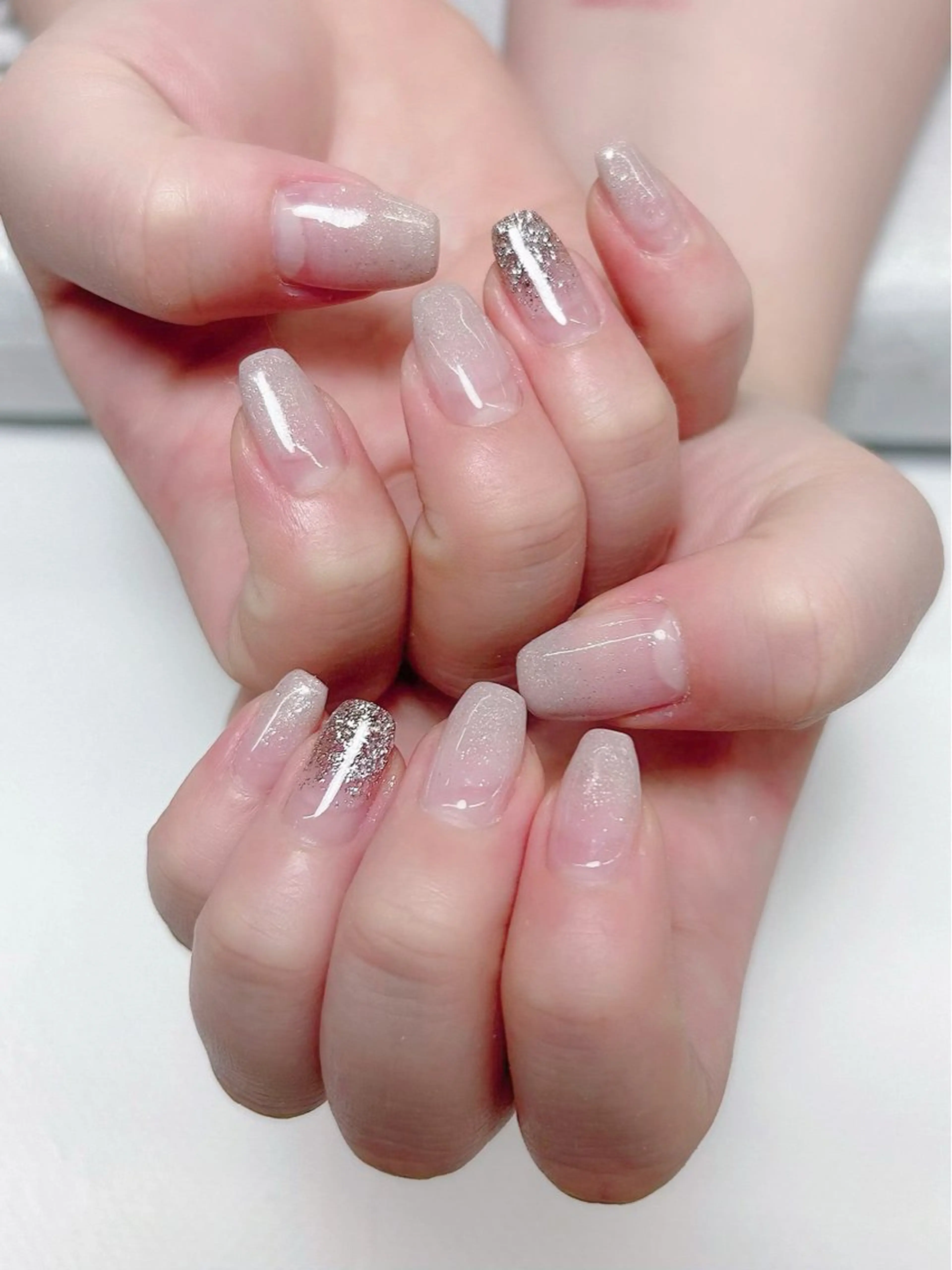 ネイル ジェルネイル ガーリー グラデーション ラメ(グリッター) パープル MAXKELLY MAIのネイルデザイン