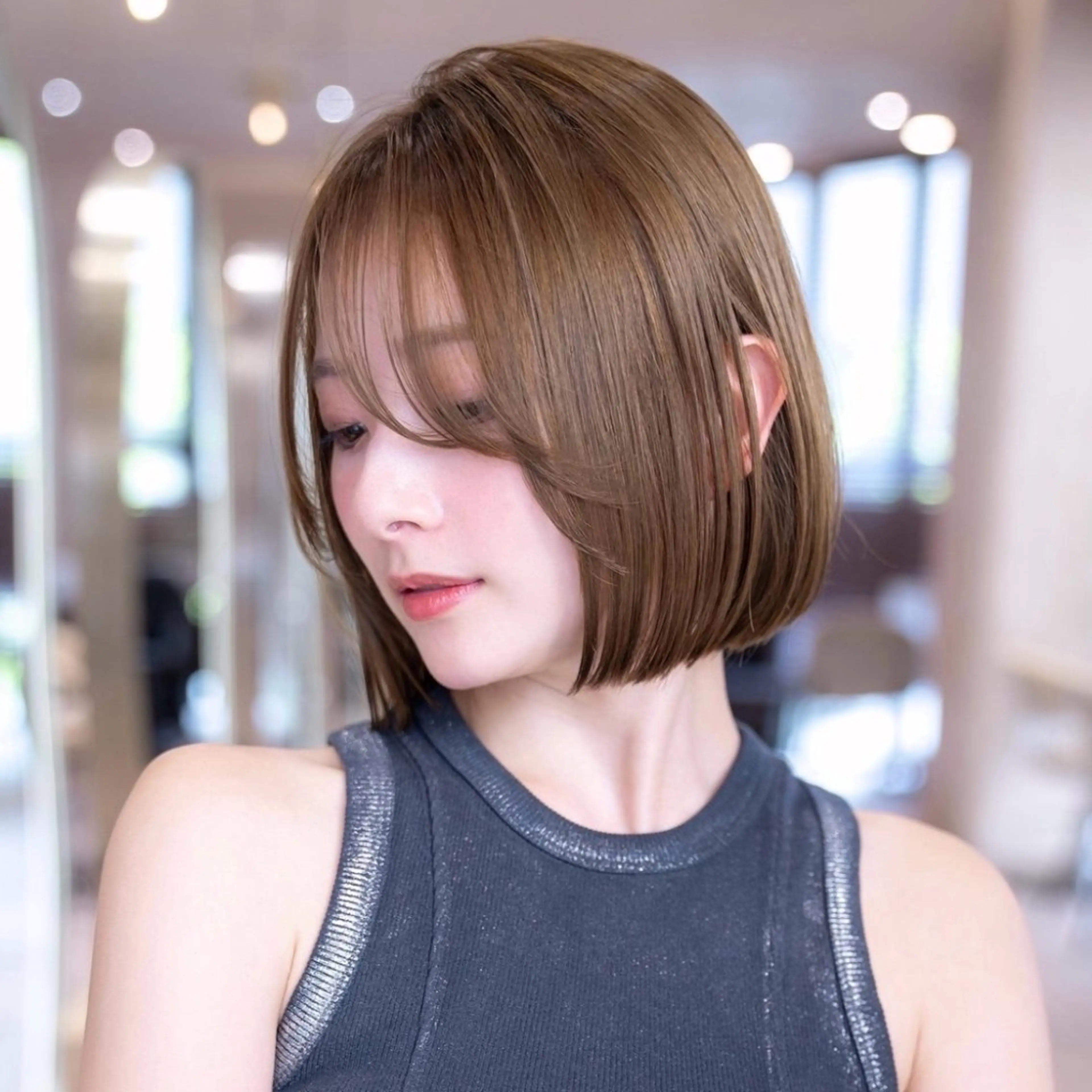 ミディアム カラー パーマ 切りっぱなしボブ ショートボブ ボブレイヤー 透明感カラー ボブ 田中航平/渋谷ボブ/ レイヤーボブのヘアスタイル