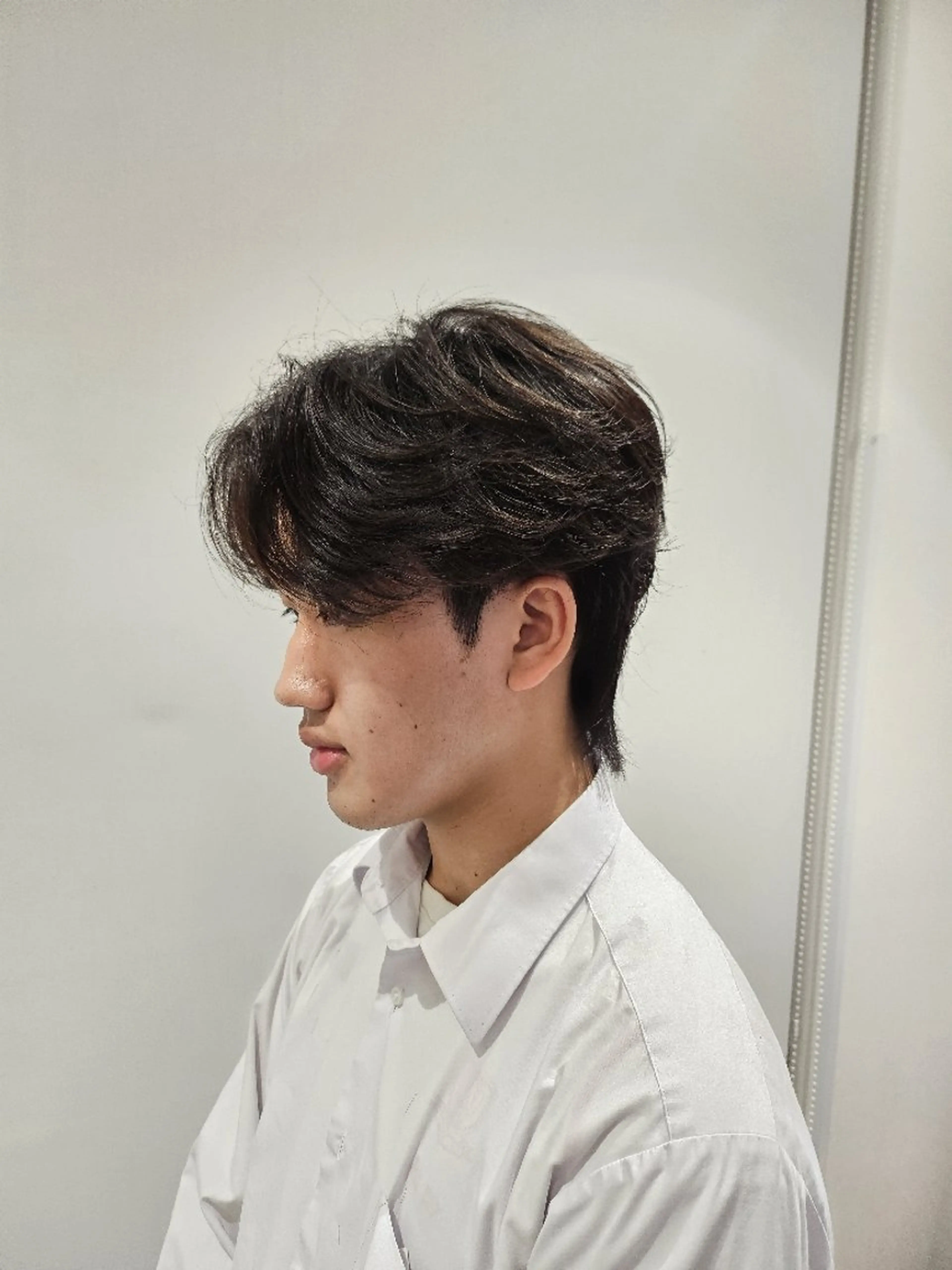 メンズ パーマ フェザーパーマ メンズパーマ カット パーマ トリートメント パーマ/縮毛矯正/ 韓国ヘア/副店長和田のヘアスタイル